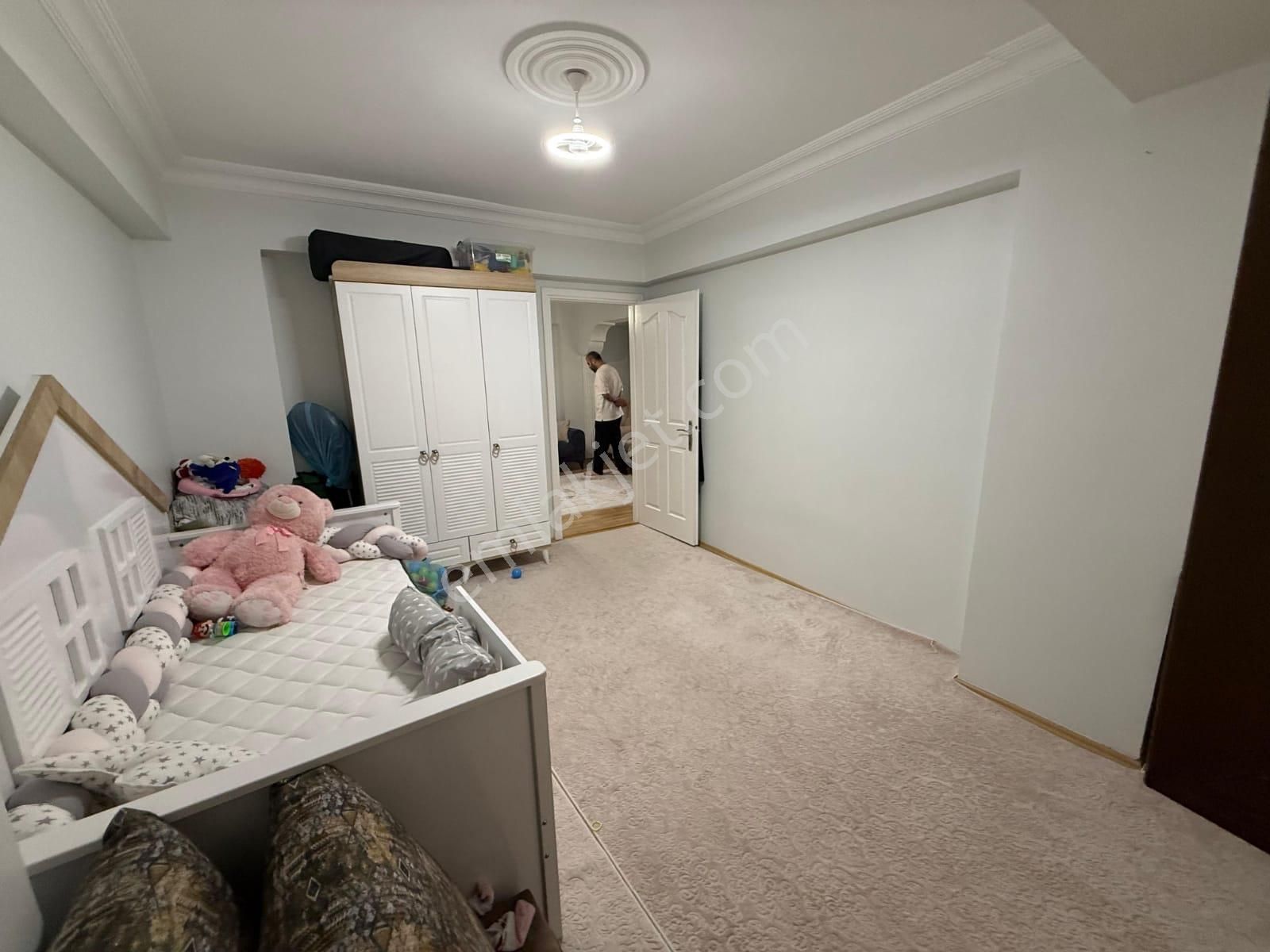 Fatih Emlak Tan Krediye Uygun Mevlana Cami Yakını - Görsel 7