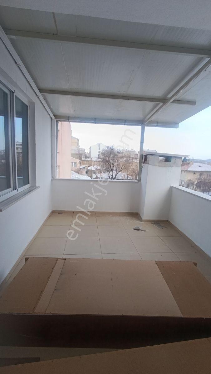 Emlakyap Tan Namazgah Caddesi Üstünde Kiralık 2+1 - Görsel 24
