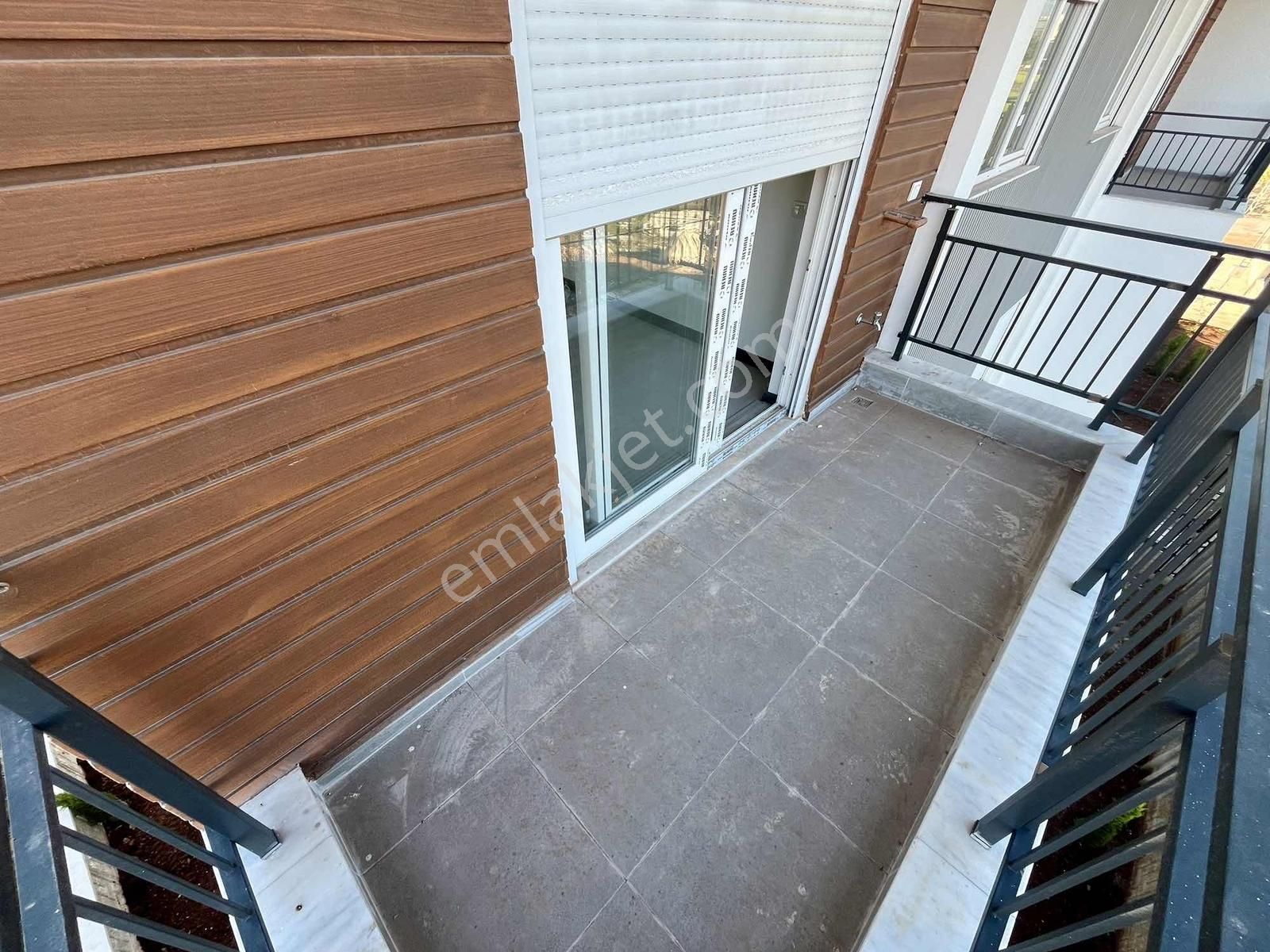 Gms'den Orman Manzarlı Katta 1+1 Üniversite Ve Hastaneye Yakın - Görsel 12