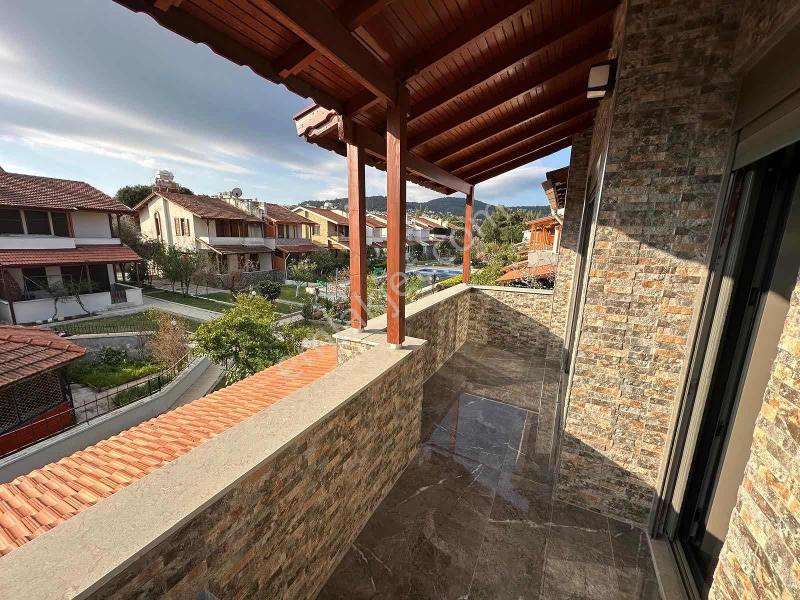 Bürmen'den Urla Çeşmealtı'nda Havuzlu Full Eşyalı Villa - Görsel 34