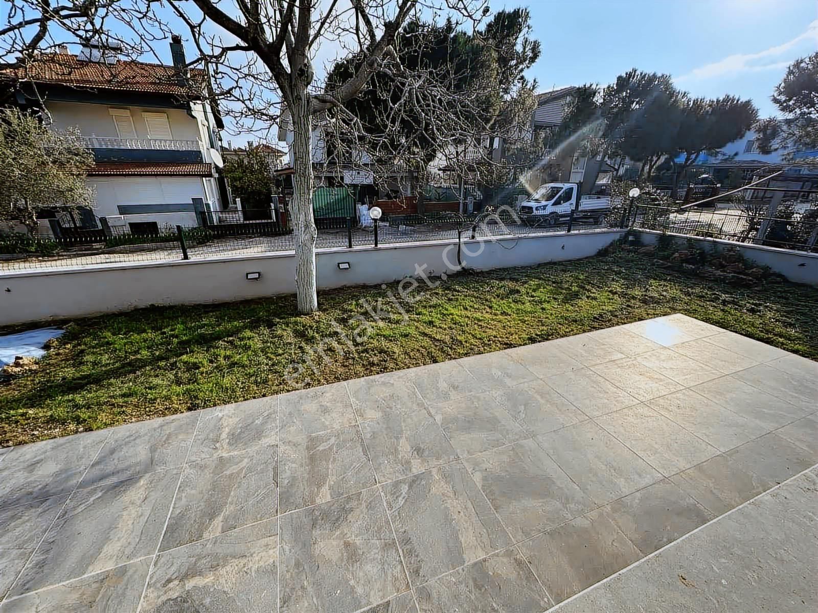 Bürmen'den Urla Çeşmealtı'nda Havuzlu Full Eşyalı Villa - Görsel 27