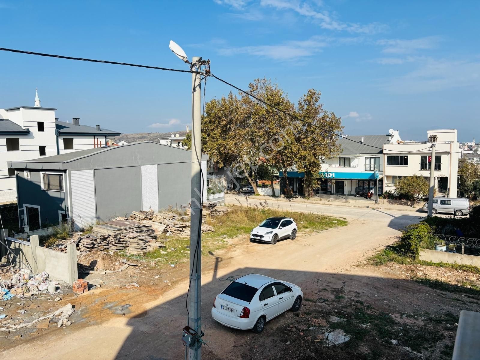 Sevinç'ten Yeni Mahallede Ara Kat Hastaneye Yakın 2+1 Satılık - Görsel 11
