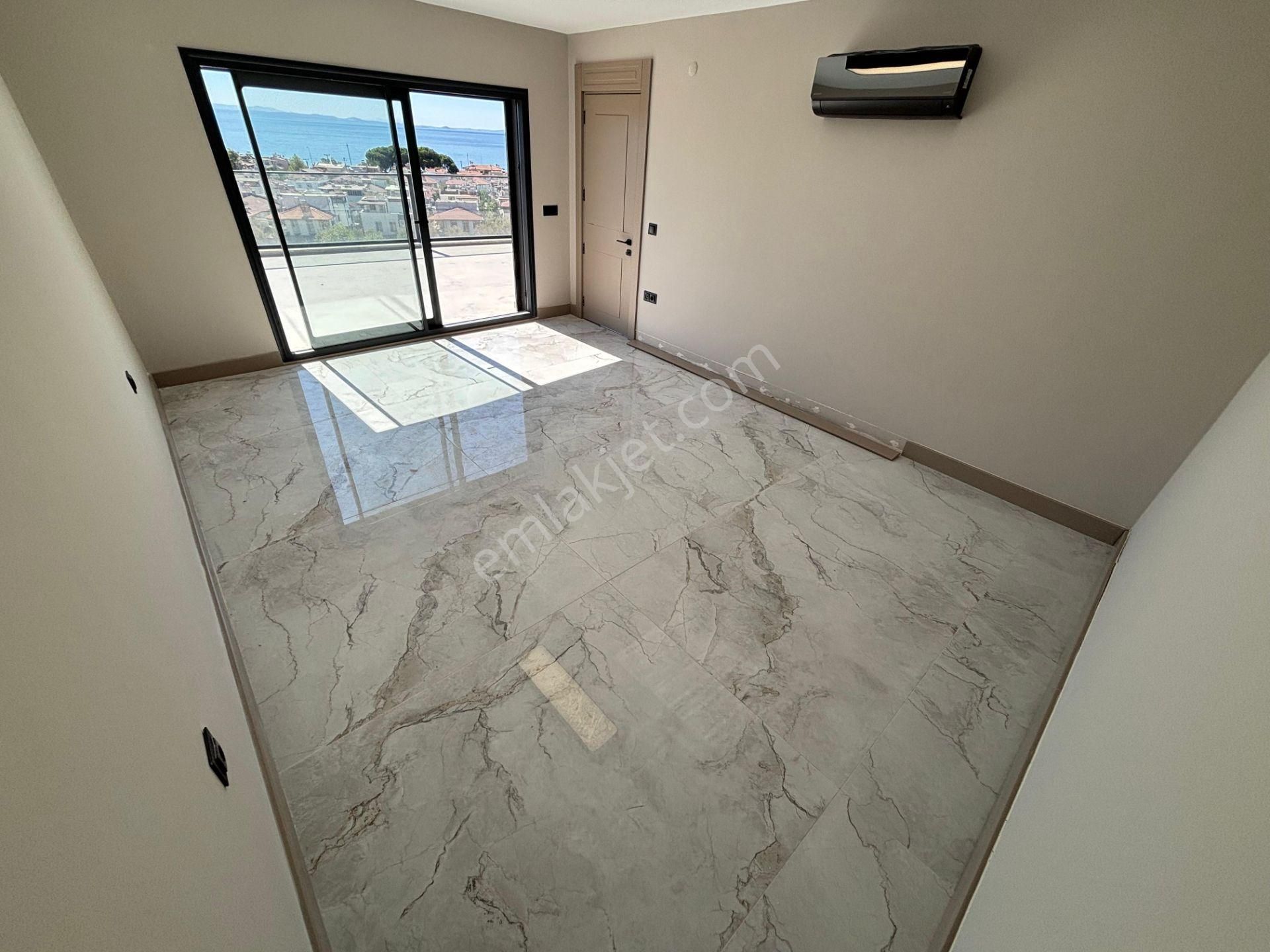 Yiğit'ten Panoramik Deniz Manzaralı 5+1 Tasarım Harikası Villa - Görsel 7