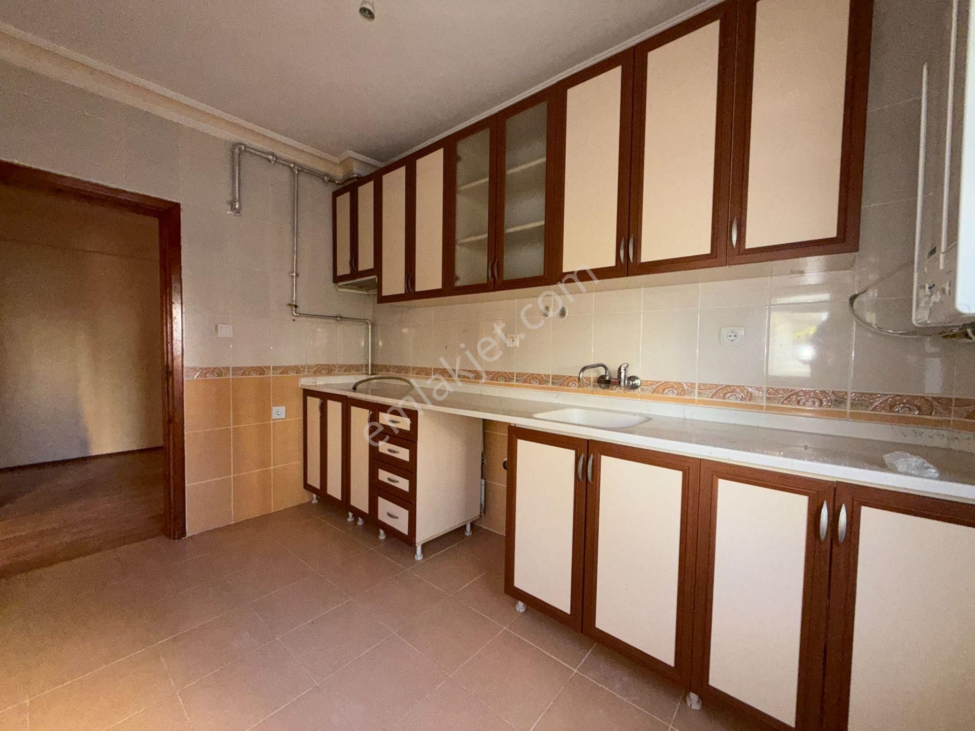 Ufuk Kılıç Emlak'tan Pursaklar Merkez'dehastane Yak.3+1 Y.giriş - Görsel 2