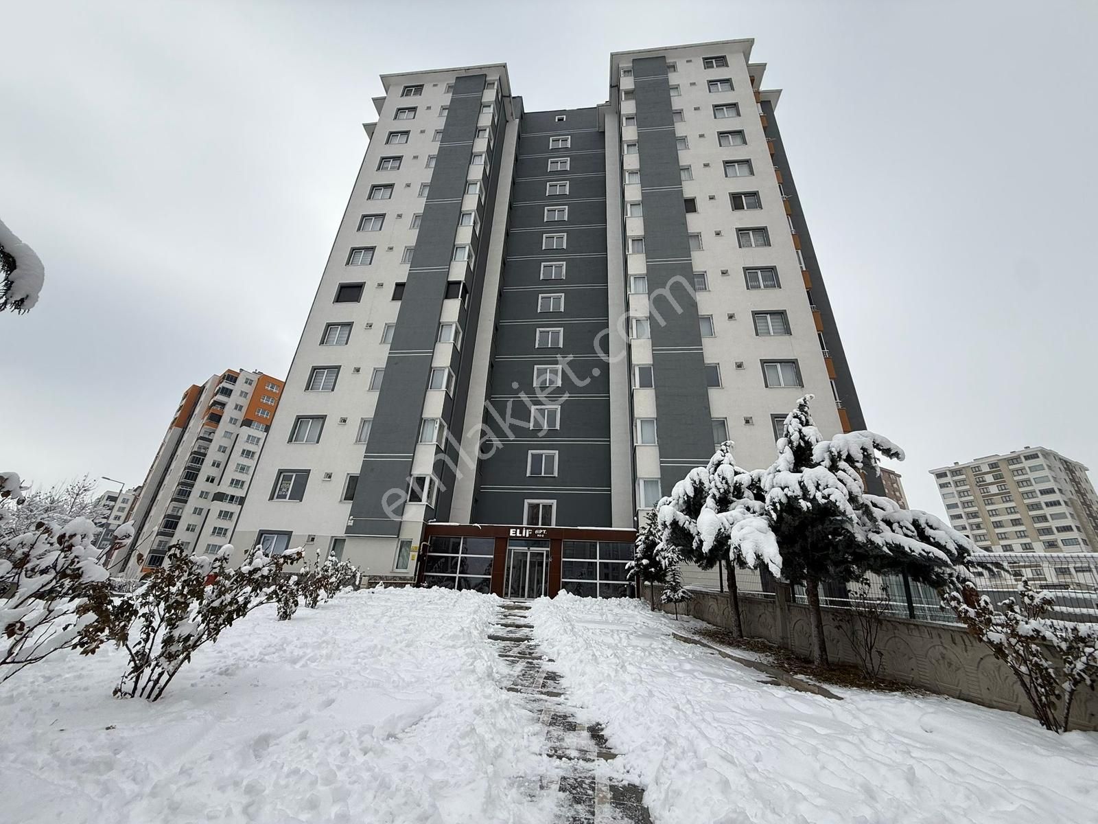 Serkentte İçi Ful Yapılı Ebeveyn Bany. Üçcepeli 3+1 Satlık Daire - Görsel 10