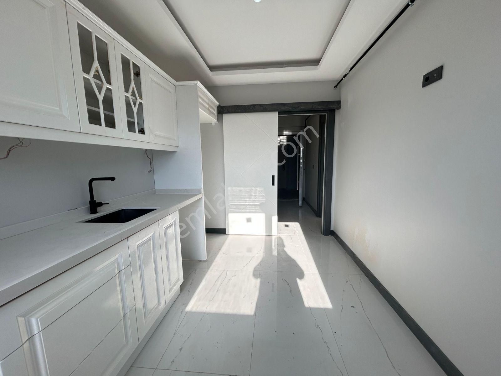 Havuzlu Sitede 2+1 Lüks Daire Ebeveyn Banyolu Modern Ve Ferah - Görsel 15