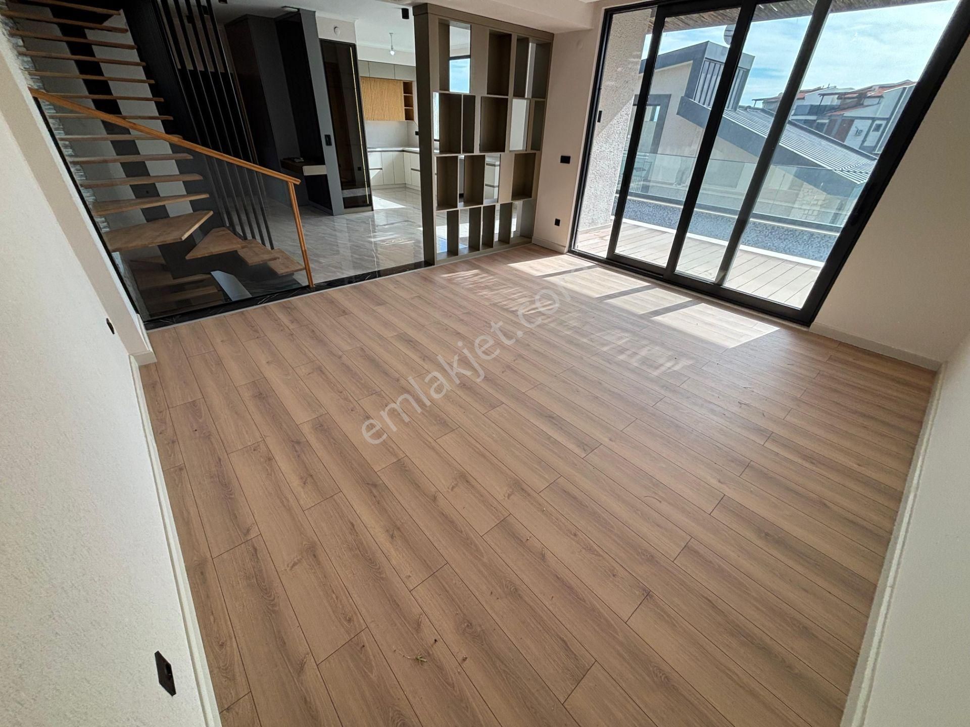 Yiğit'ten Güre'de Hayalindeki 4+1 Saunalı Havuzlu Forleks Villa - Görsel 9