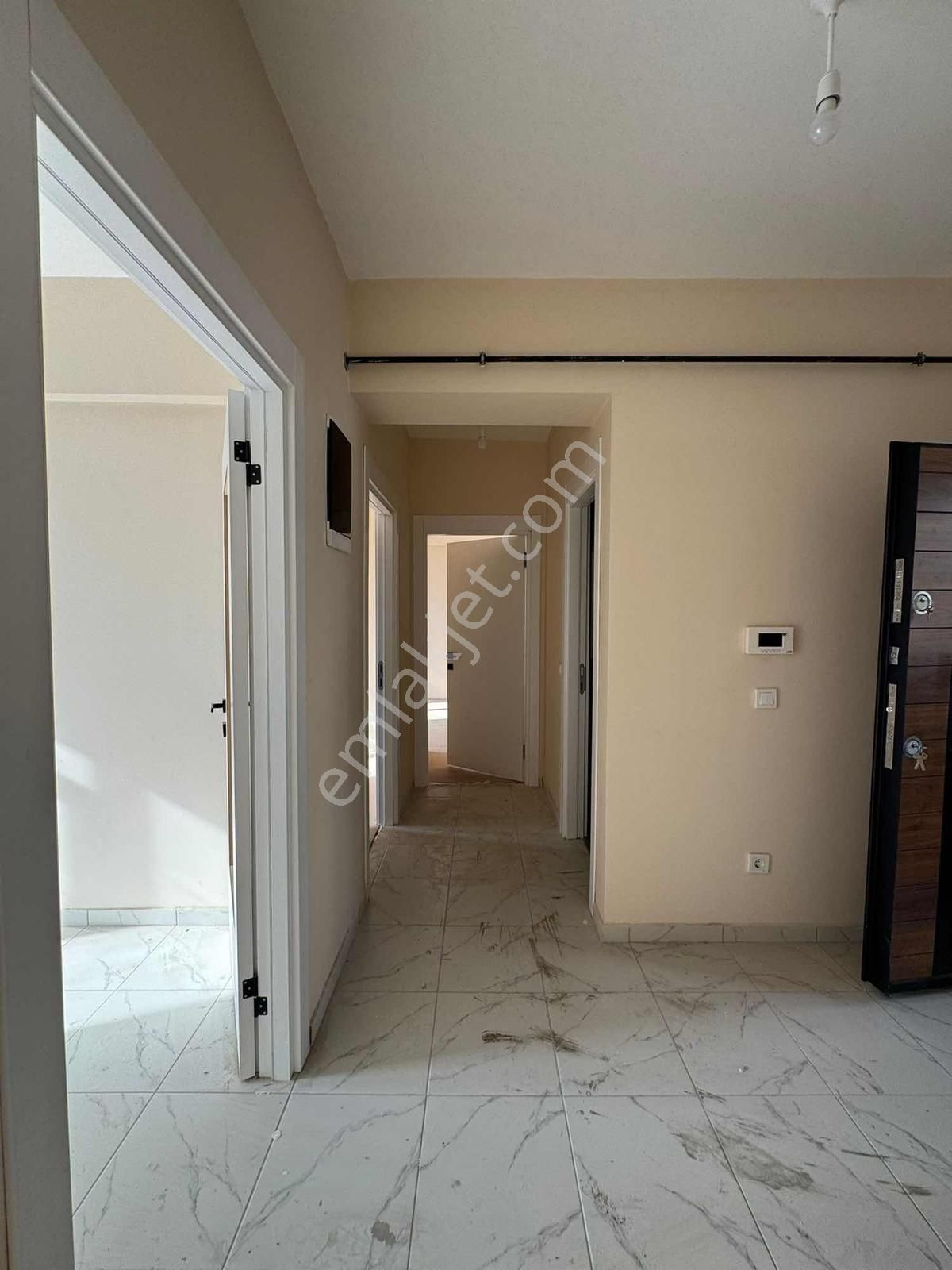 Pendik Tavşantepe Metro Yanı 2+1 Daire - Görsel 2