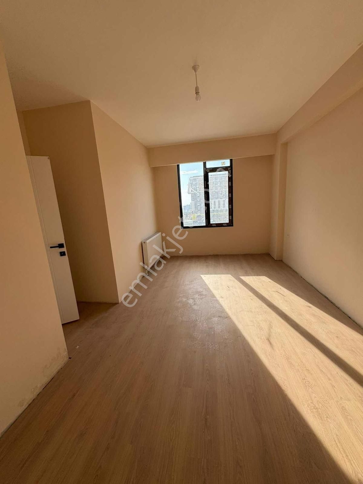 Pendik Tavşantepe Metro Yanı 2+1 Daire - Görsel 14