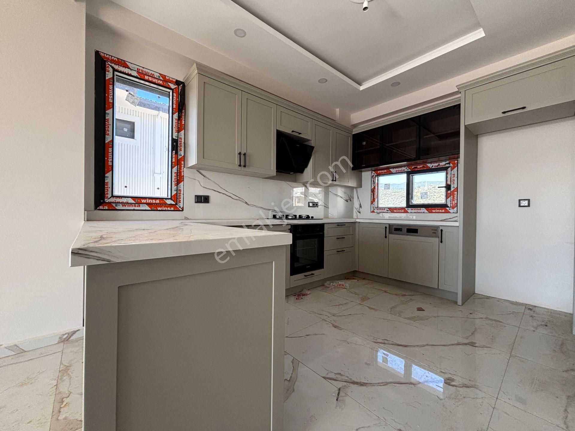 Yiğit'ten Küçükkuyuda Havuzlu Full Deniz Manzaralı 3+1 Lüx Villa - Görsel 8