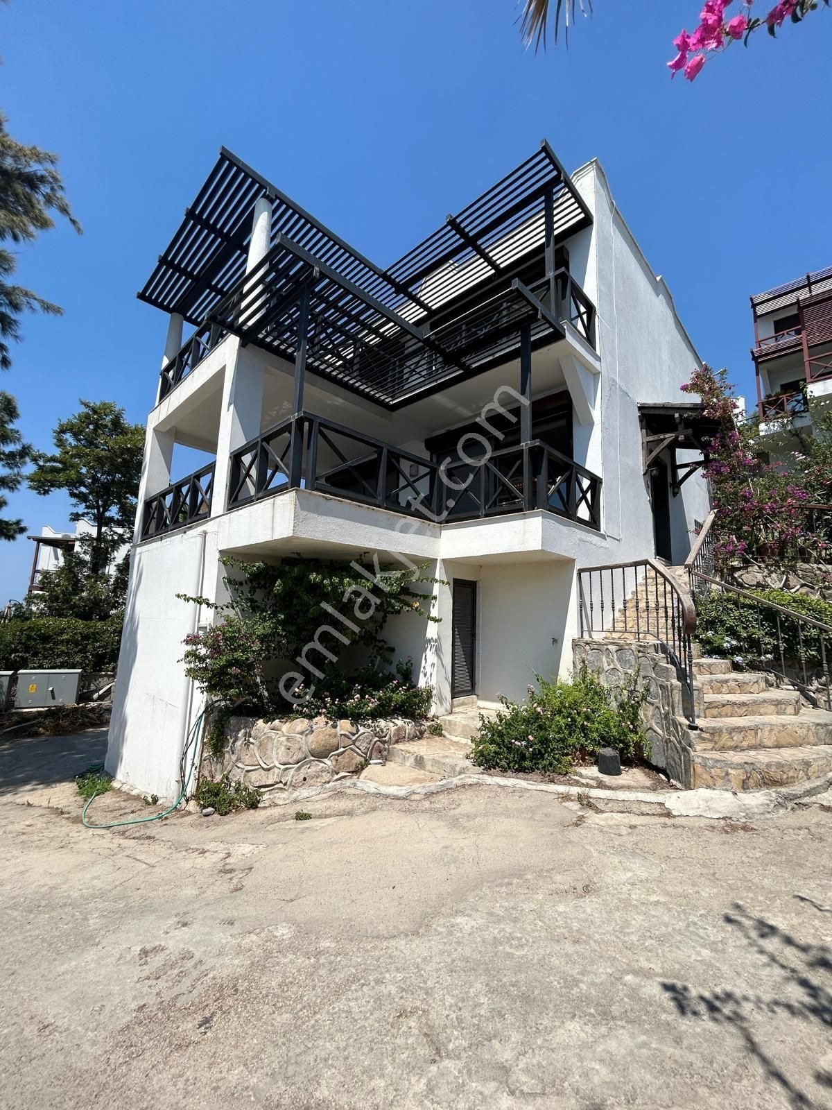 Gündoğan Koza Evleri Manzaralı Tam Müstakil Satılık Villa - Görsel 4