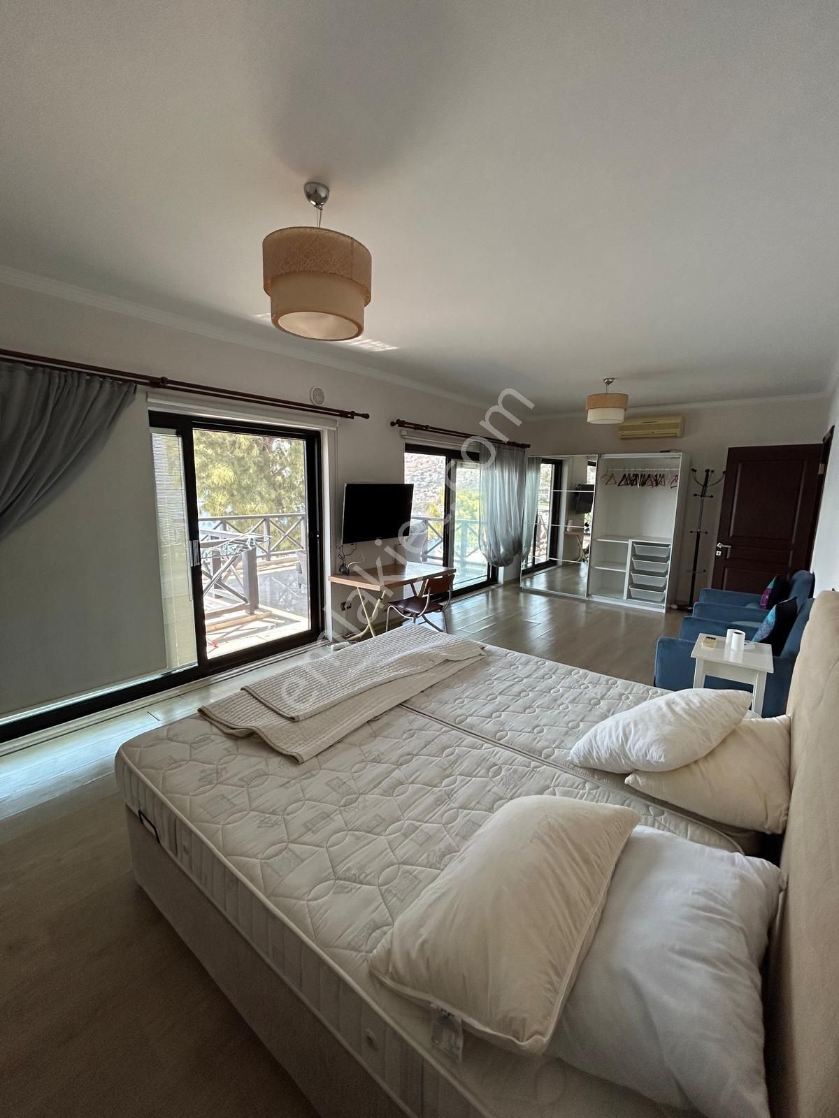 Gündoğan Koza Evleri Manzaralı Tam Müstakil Satılık Villa - Görsel 25