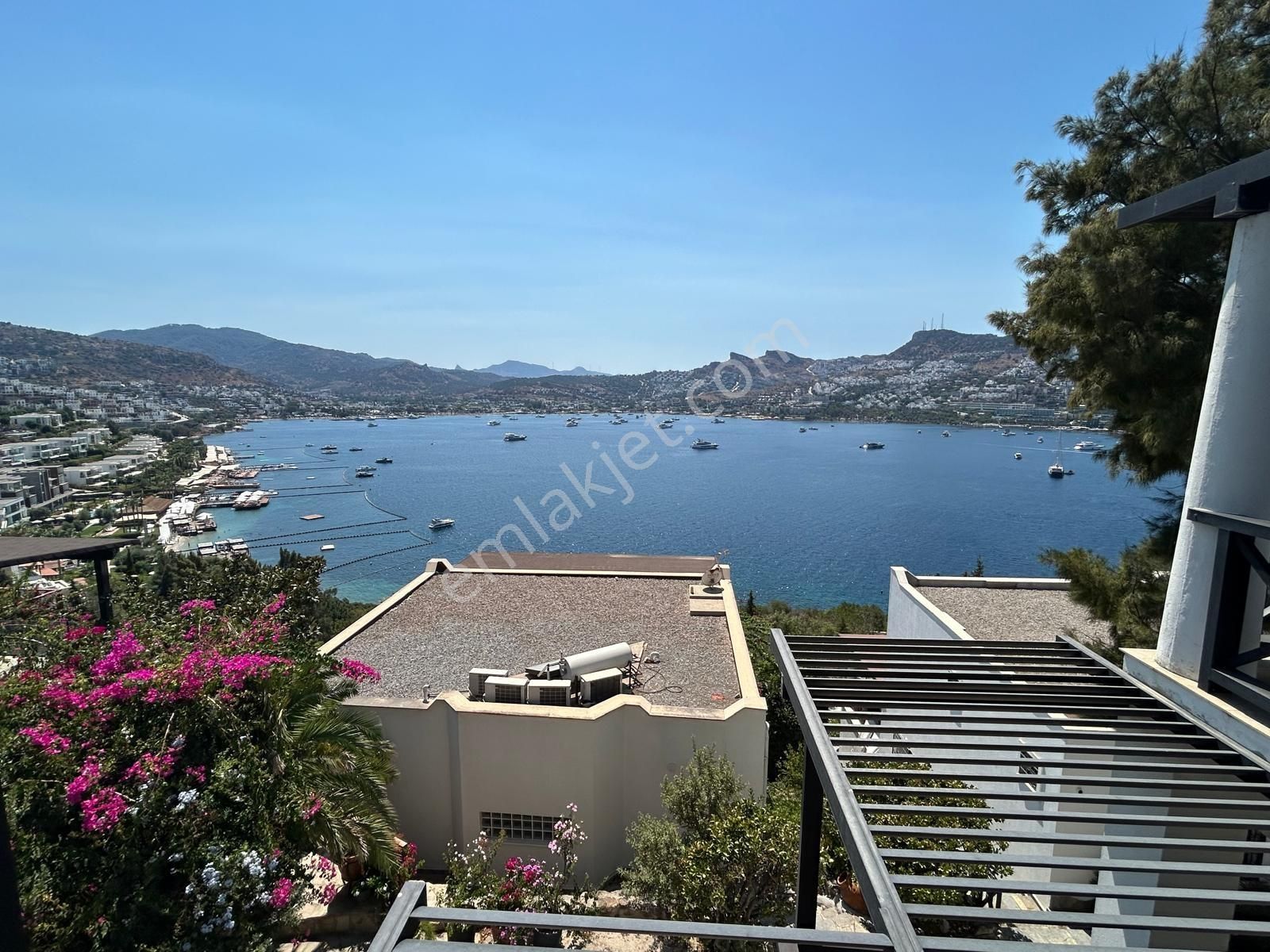 Gündoğan Koza Evleri Manzaralı Tam Müstakil Satılık Villa