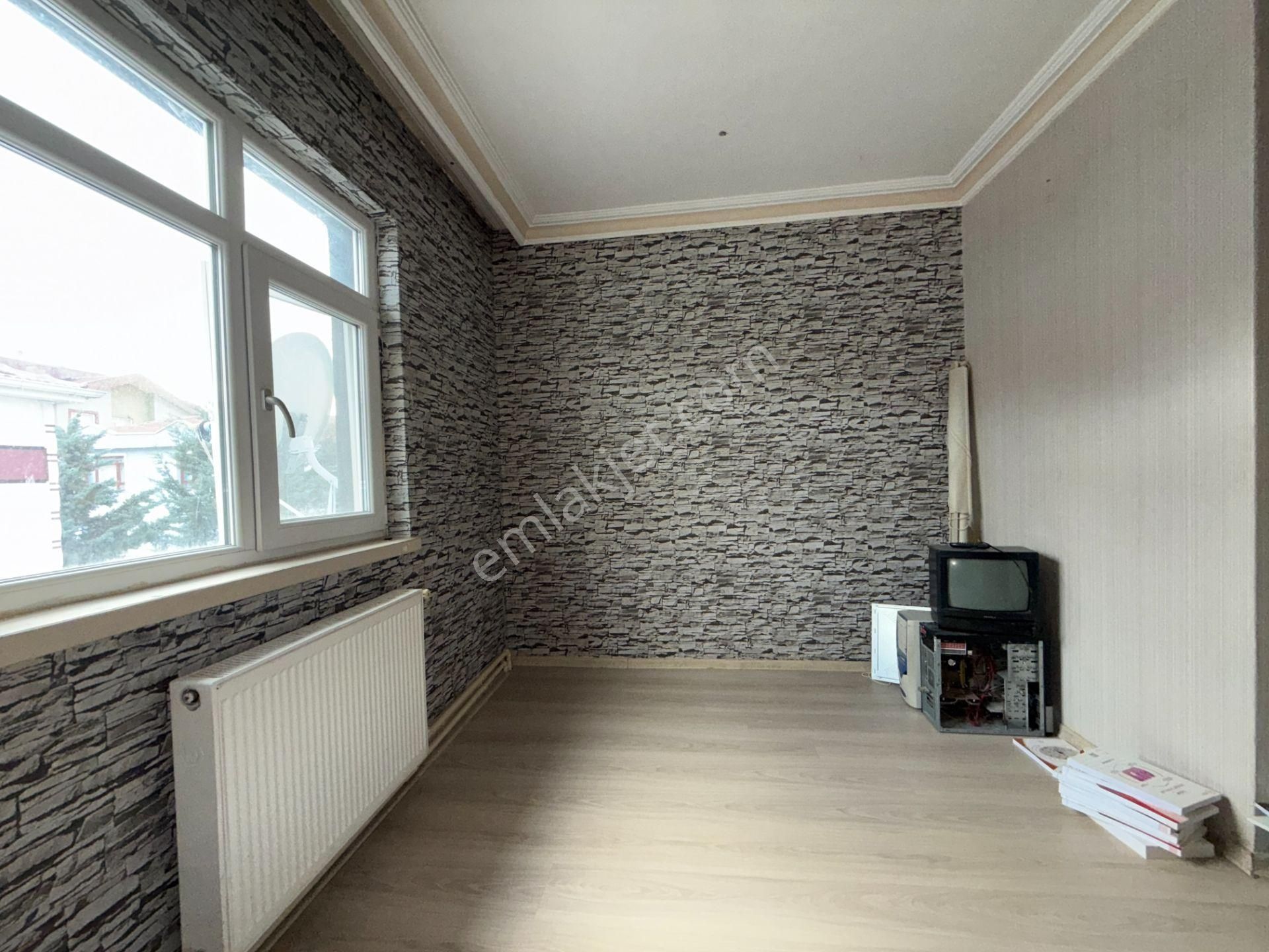 Ufuk Kılıç Emlak'tan Bu Fiyat Kaçmaz Merkezde Katta G.cephe 3+1 Daire - Görsel 16