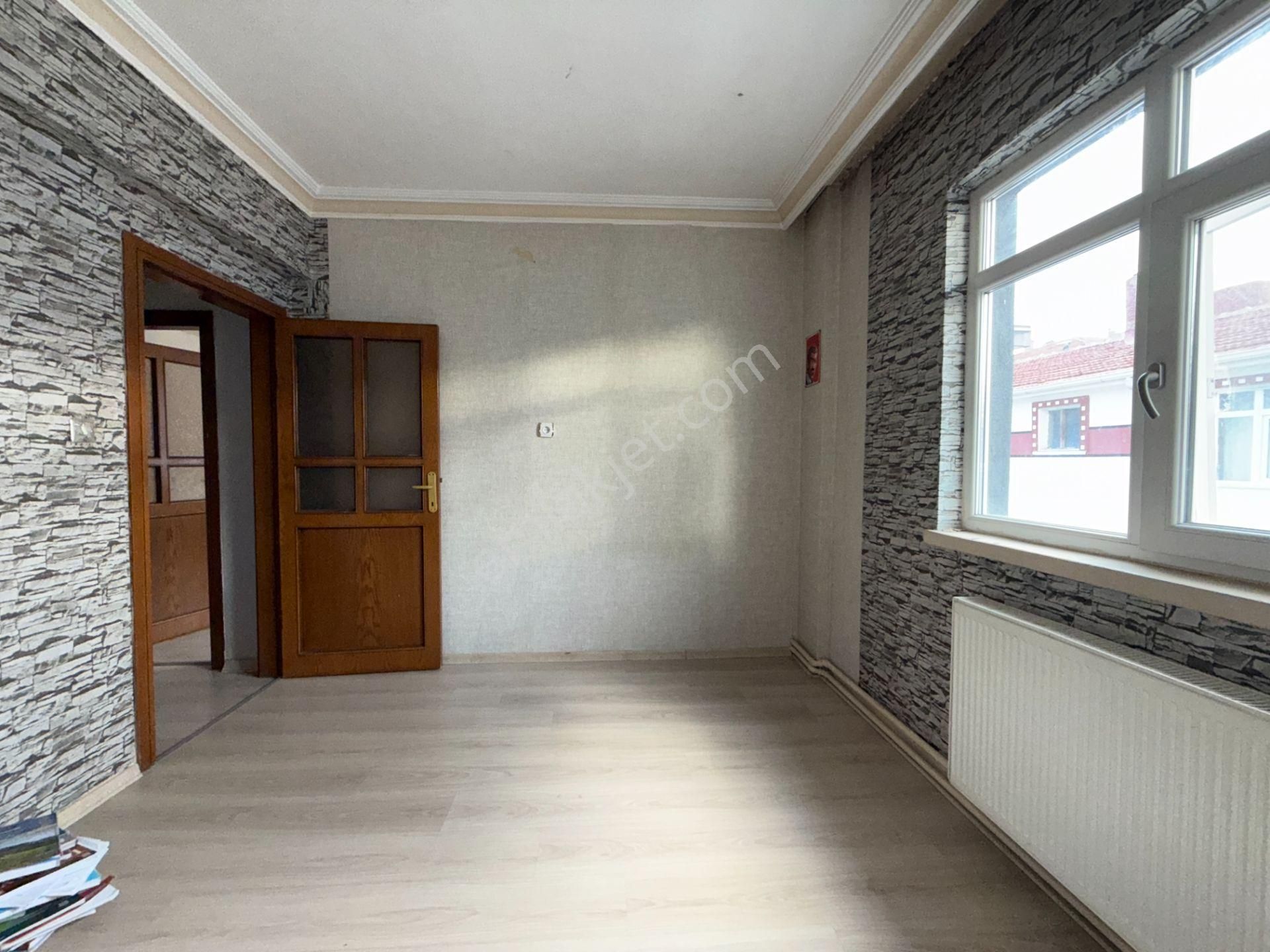 Ufuk Kılıç Emlak'tan Bu Fiyat Kaçmaz Merkezde Katta G.cephe 3+1 Daire - Görsel 17