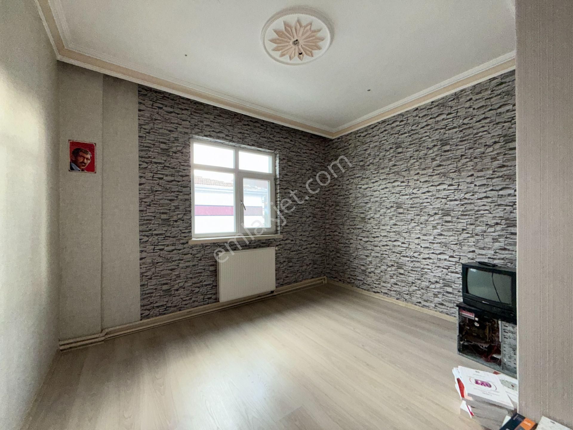 Ufuk Kılıç Emlak'tan Bu Fiyat Kaçmaz Merkezde Katta G.cephe 3+1 Daire - Görsel 15