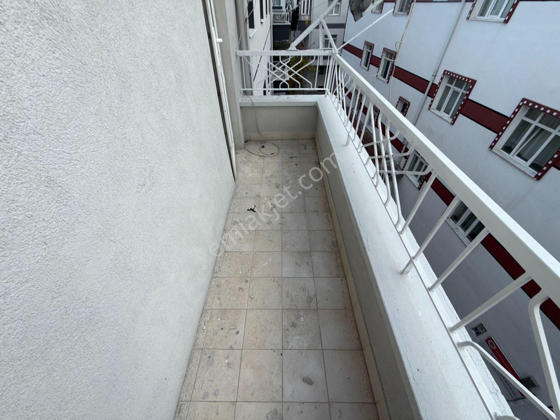 Ufuk Kılıç Emlak'tan Bu Fiyat Kaçmaz Merkezde Katta G.cephe 3+1 Daire - Görsel 14