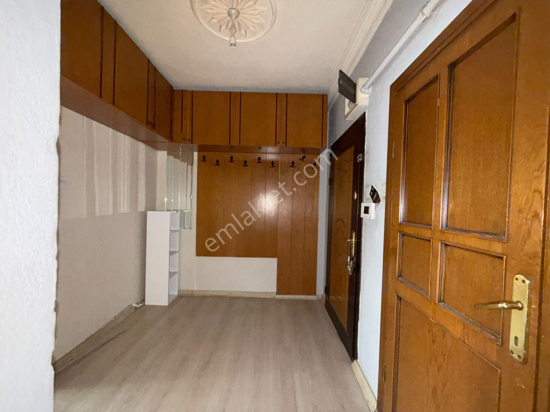 Ufuk Kılıç Emlak'tan Bu Fiyat Kaçmaz Merkezde Katta G.cephe 3+1 Daire - Görsel 23