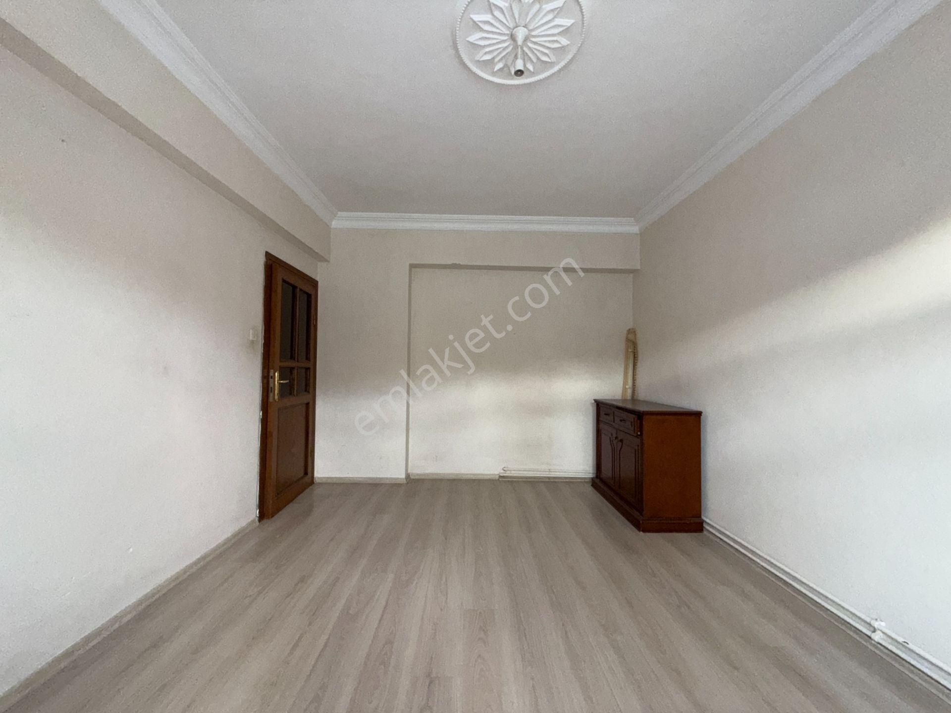 Ufuk Kılıç Emlak'tan Bu Fiyat Kaçmaz Merkezde Katta G.cephe 3+1 Daire - Görsel 19