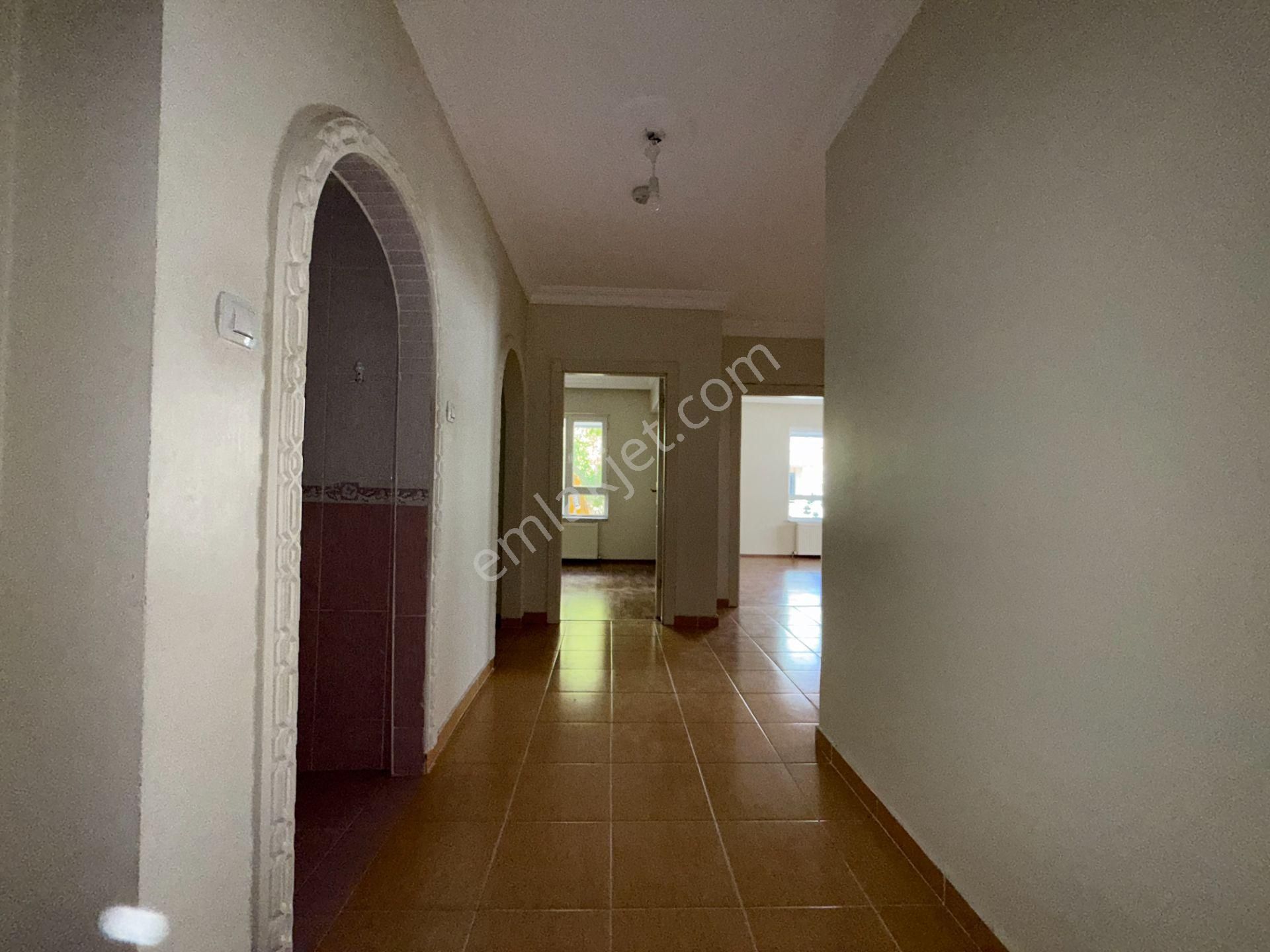 Ufuk Kılıç Emlak'tan Köşebaşı Y. Giriş 3+1 125m² Kredi Limitsiz Daire - Görsel 25