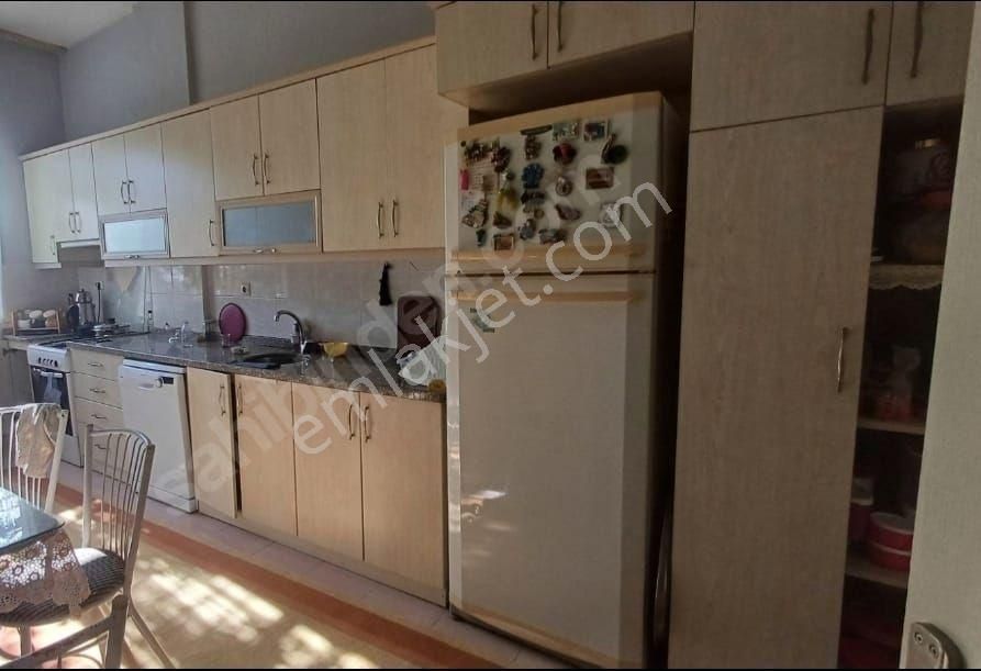 Belediye Evlerinde Komple Satılık Bina - Görsel 10