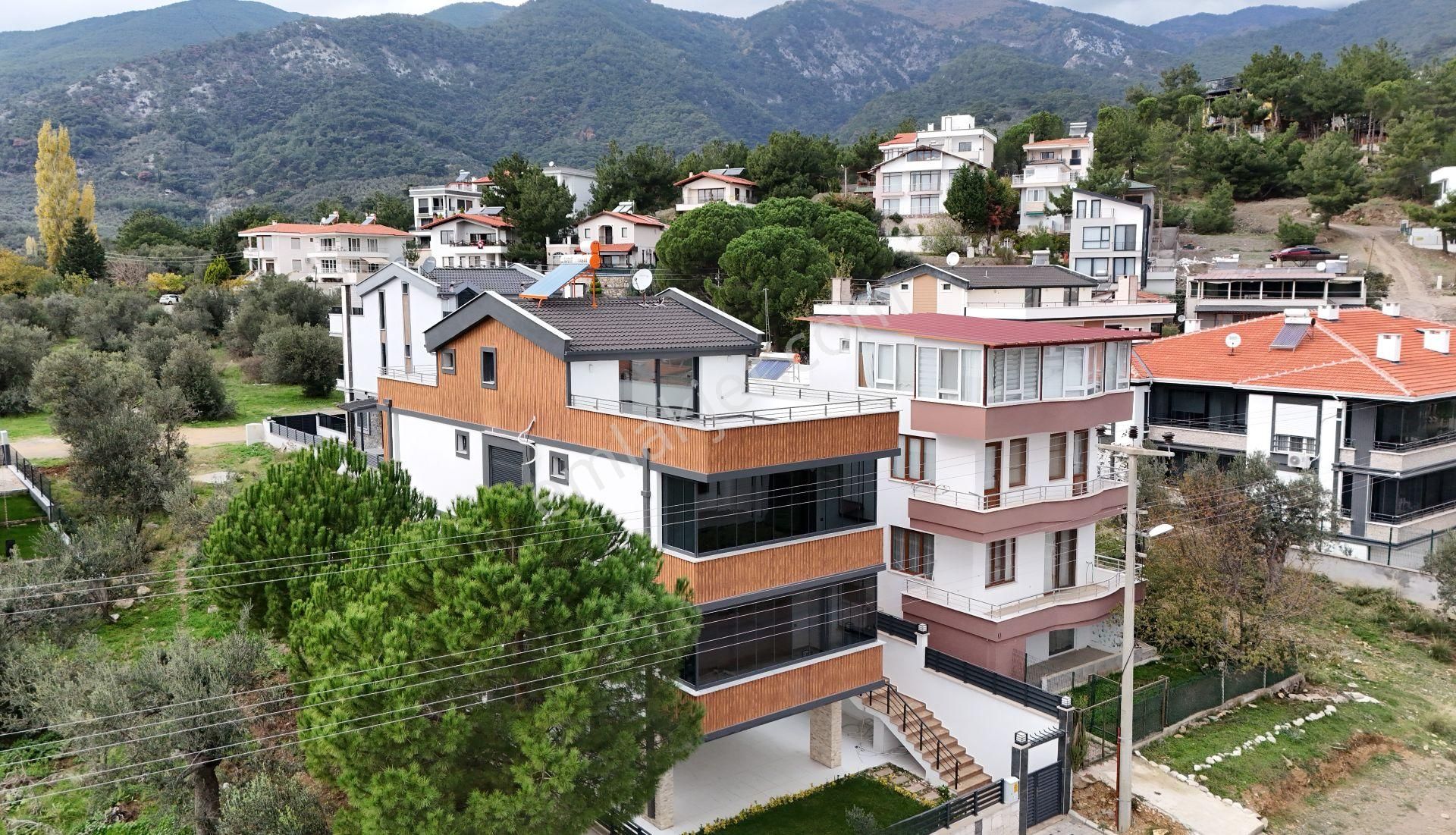 Yiğit'ten Güre'de 4+2 Deniz & Dağ Manzaralı Lüks Müstakil Ev - Görsel 3