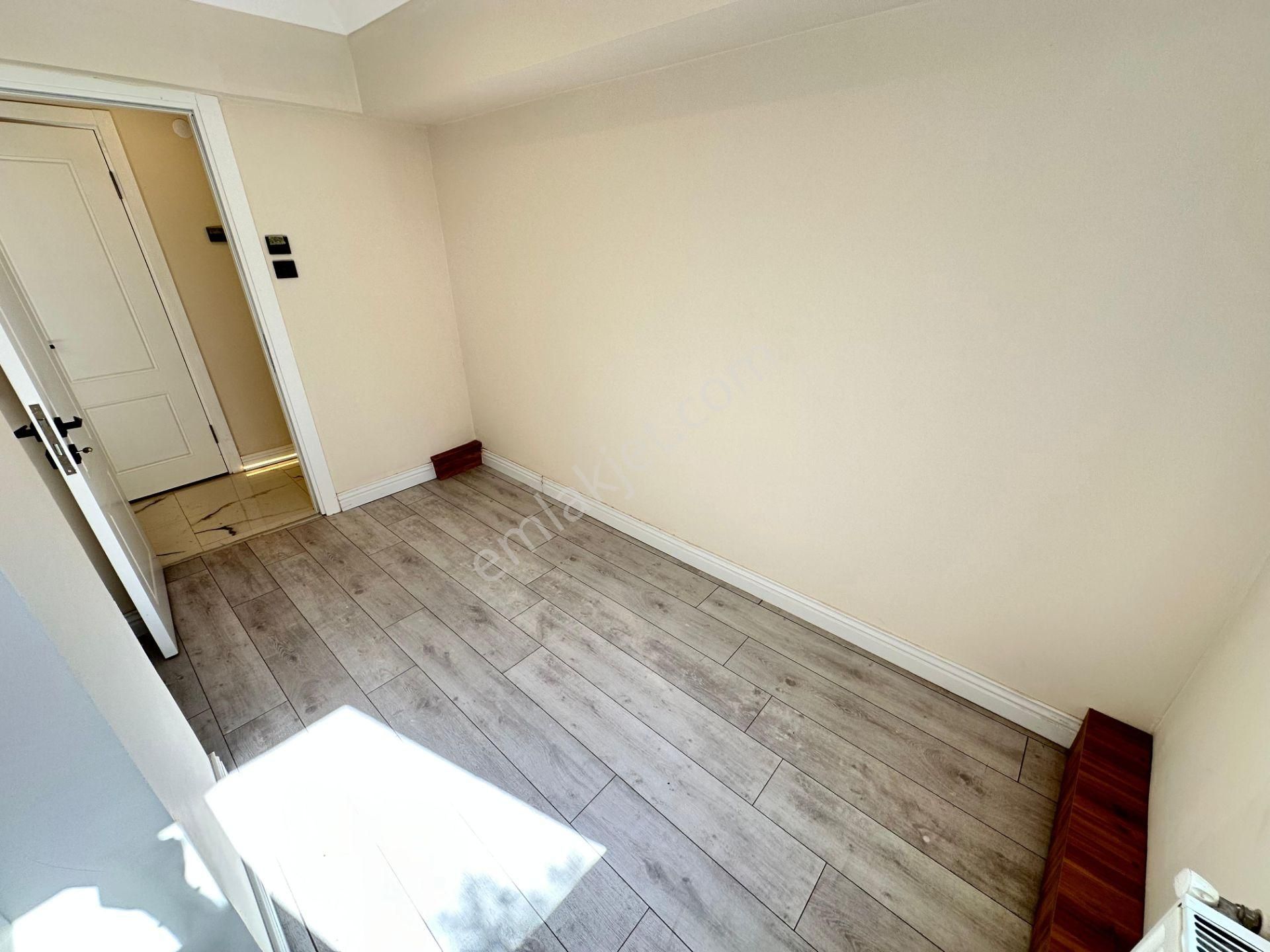 Göztepe Metro Çıkışı 3+1 140 M2 Tadilatlı Lüx Satılık Daire - Görsel 11