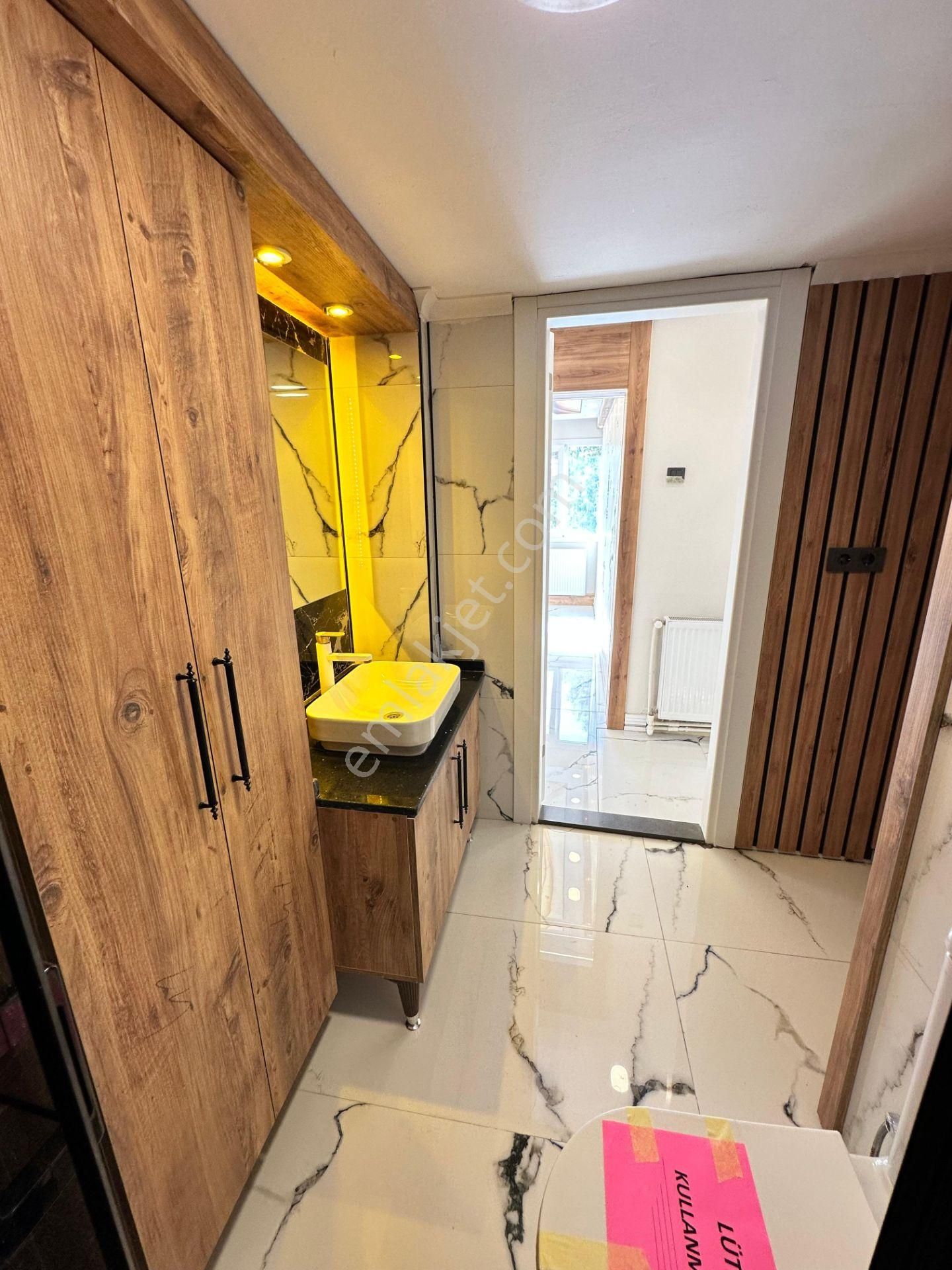 Göztepe Metro Çıkışı 3+1 140 M2 Tadilatlı Lüx Satılık Daire - Görsel 18