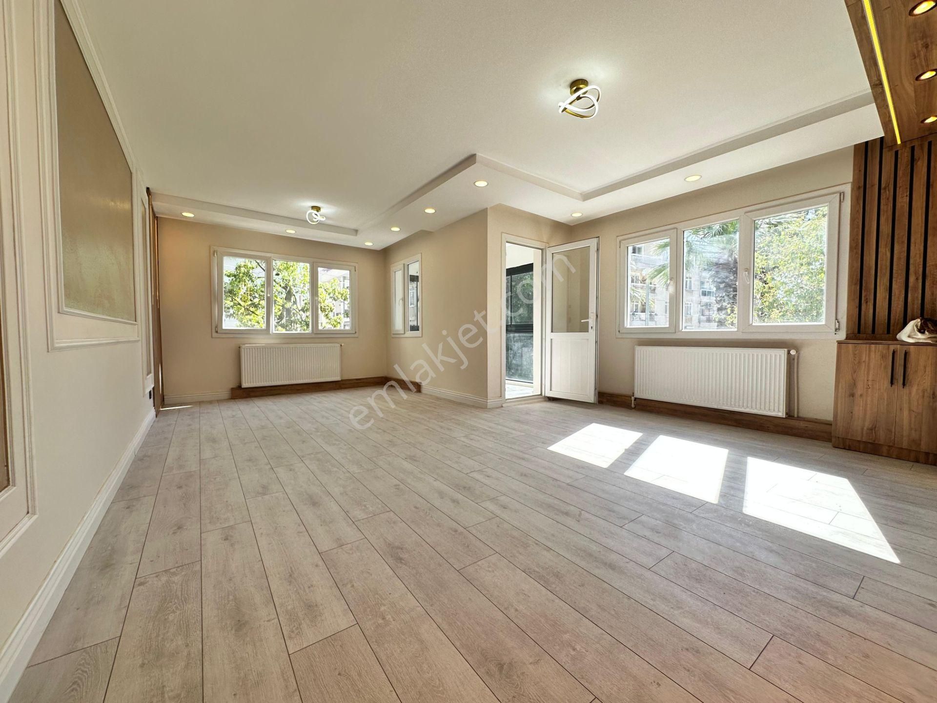 Göztepe Metro Çıkışı 3+1 140 M2 Tadilatlı Lüx Satılık Daire - Görsel 4