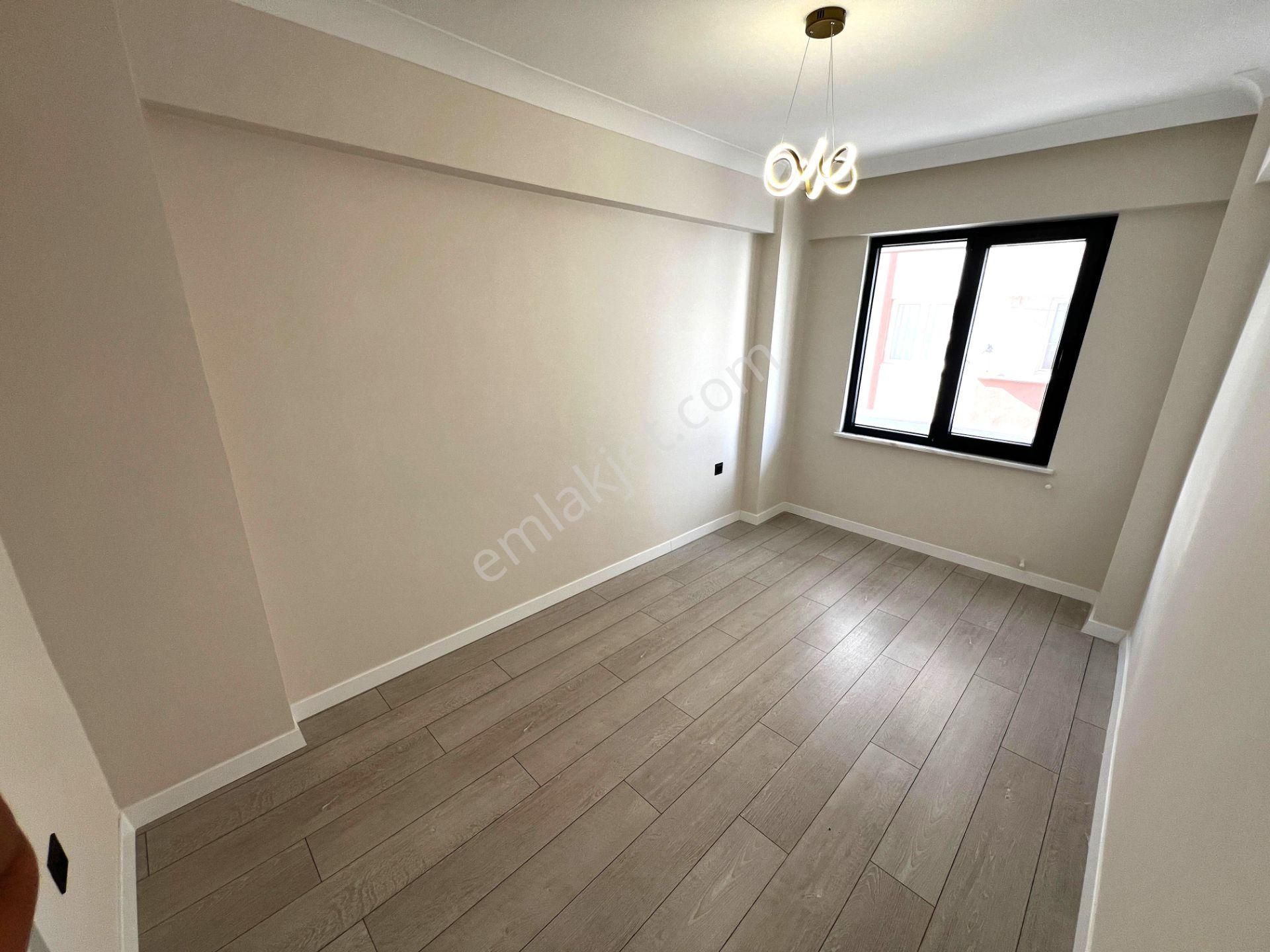 Yiğit'ten Altınkumda 3+1 Ebeveyn Banyolu Full Yapılı Lüks Daire - Görsel 14