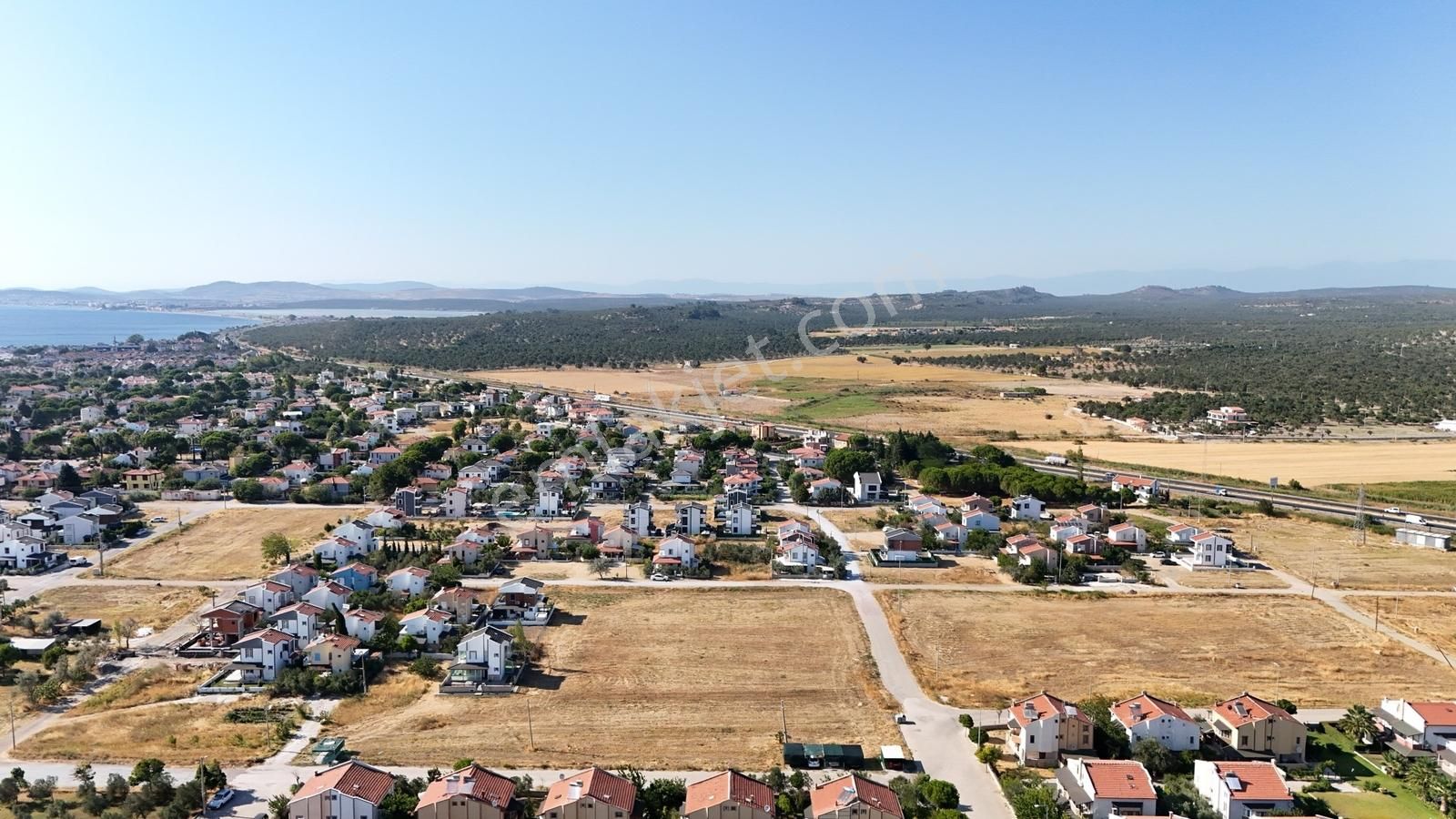 Altınova Sahilde Hem Site Hem Otel Yapımına Müsait Fırsat Arsa - Görsel 10