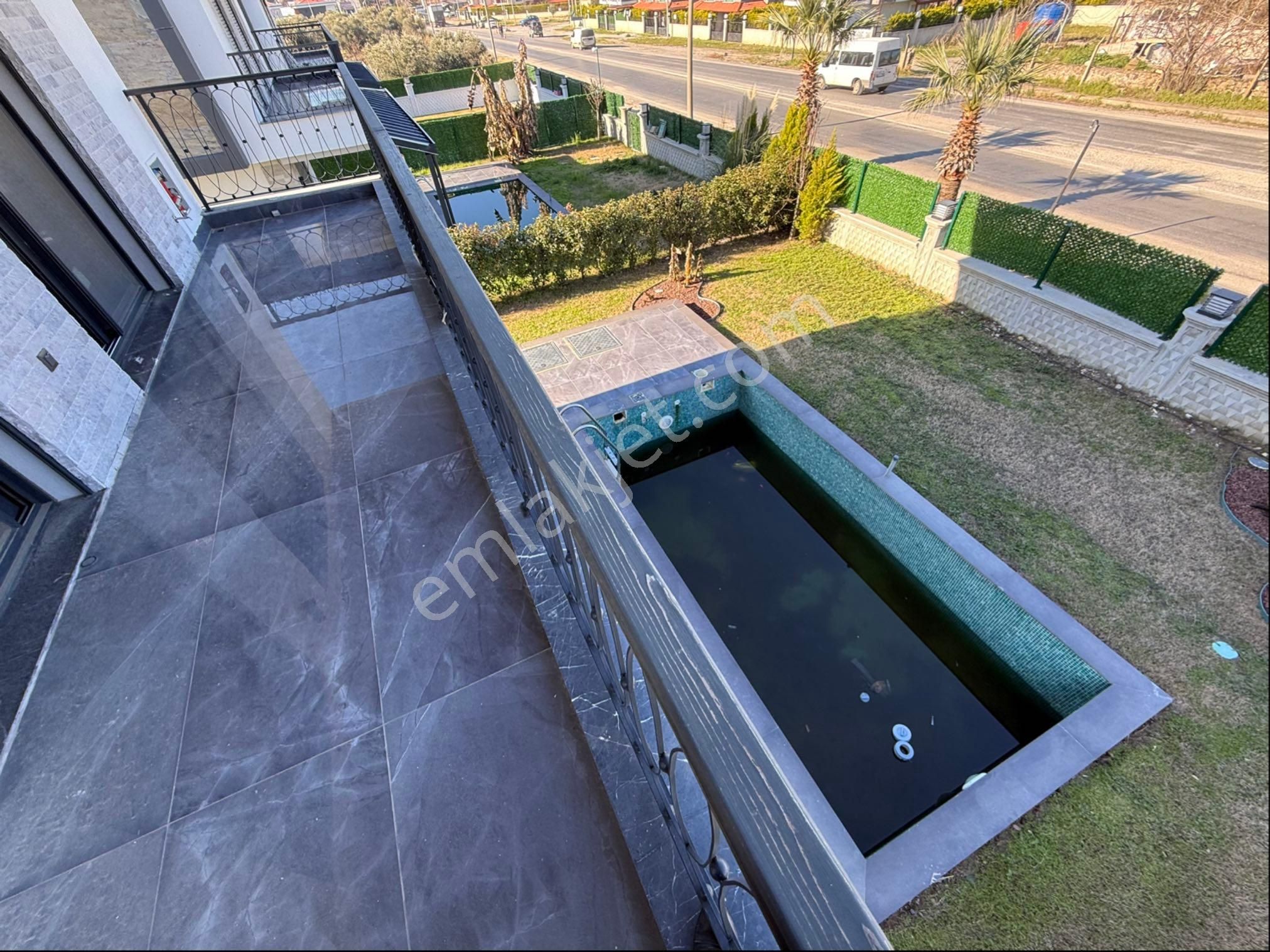 Kuşadası Davutlar‘da Satılık Özel Havuzlu Tek Müstakil 4 + 1 Sıfır Villa - Görsel 19