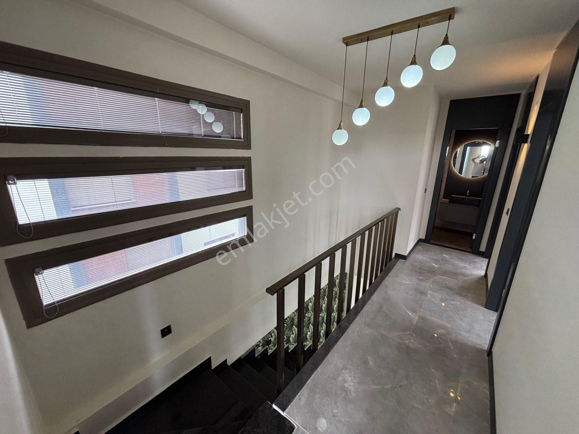 Yiğit'ten Güre'de Modern Mimari Tasarım 3+1 Lüks Villa - Görsel 19