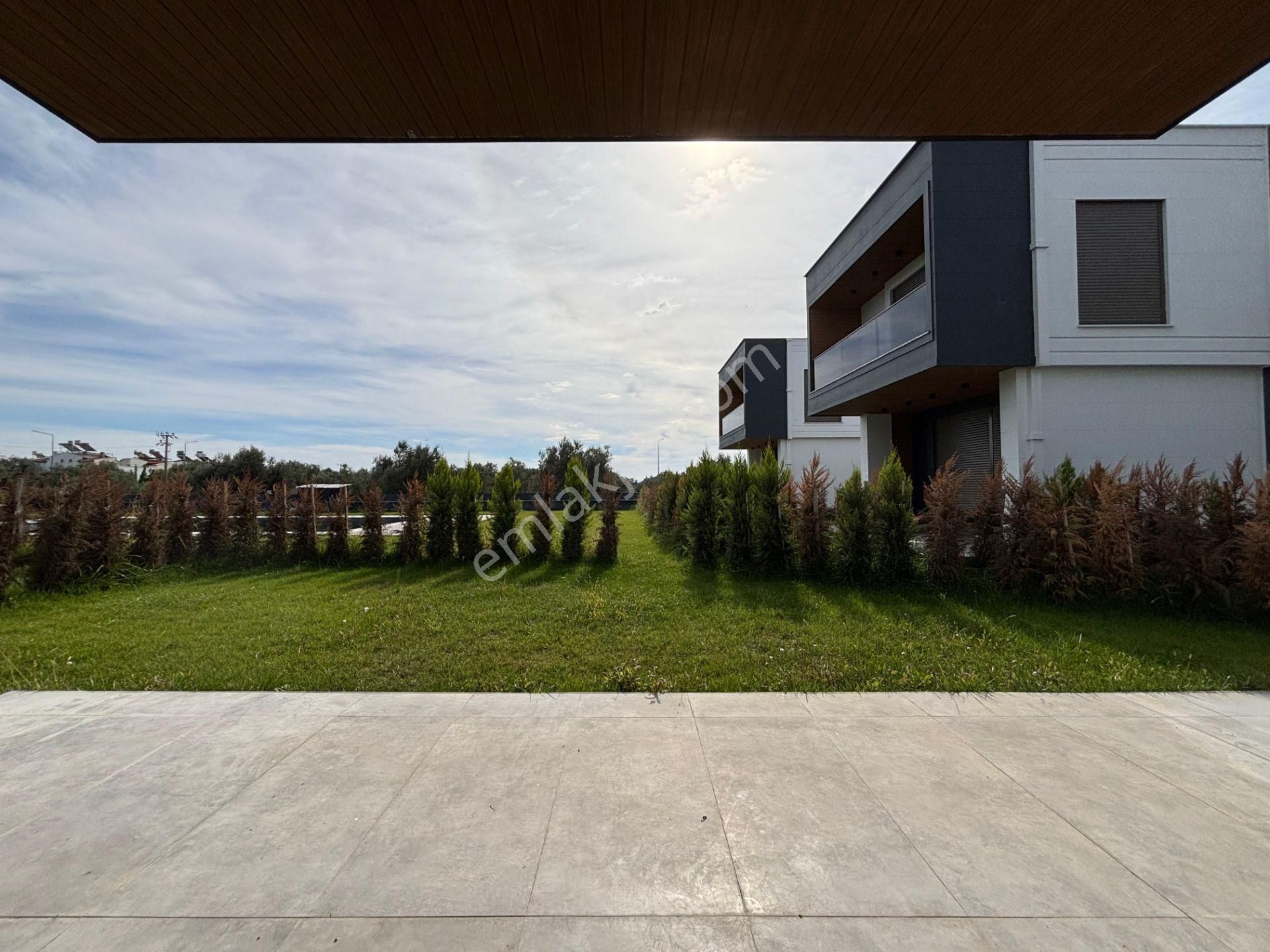 Yiğit'ten Güre'de Modern Mimari Tasarım 3+1 Lüks Villa - Görsel 33