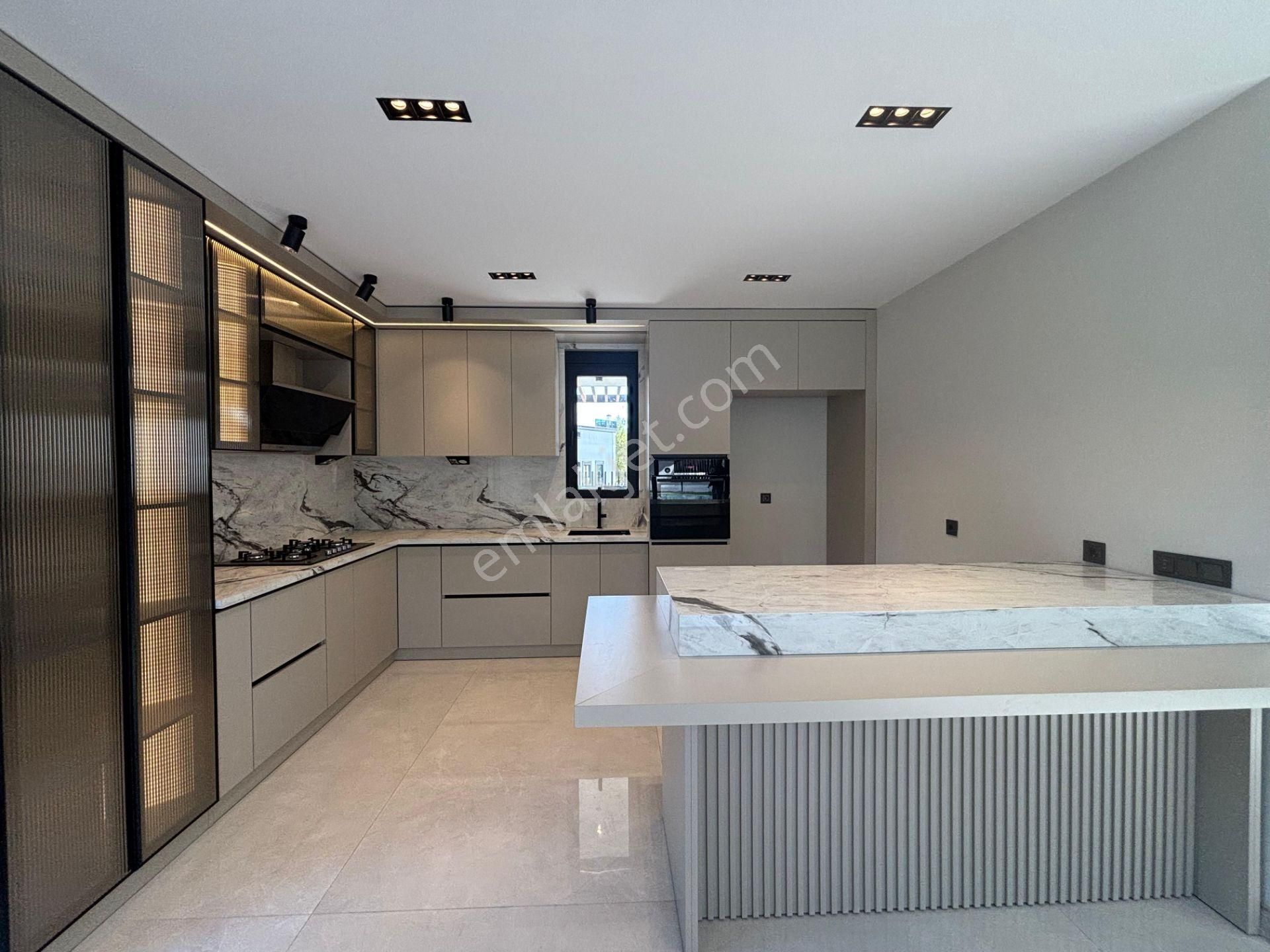 Yiğit'ten Güre'de Müstakil Havuzlu Şömineli Muhteşem 3+1 Villa - Görsel 8
