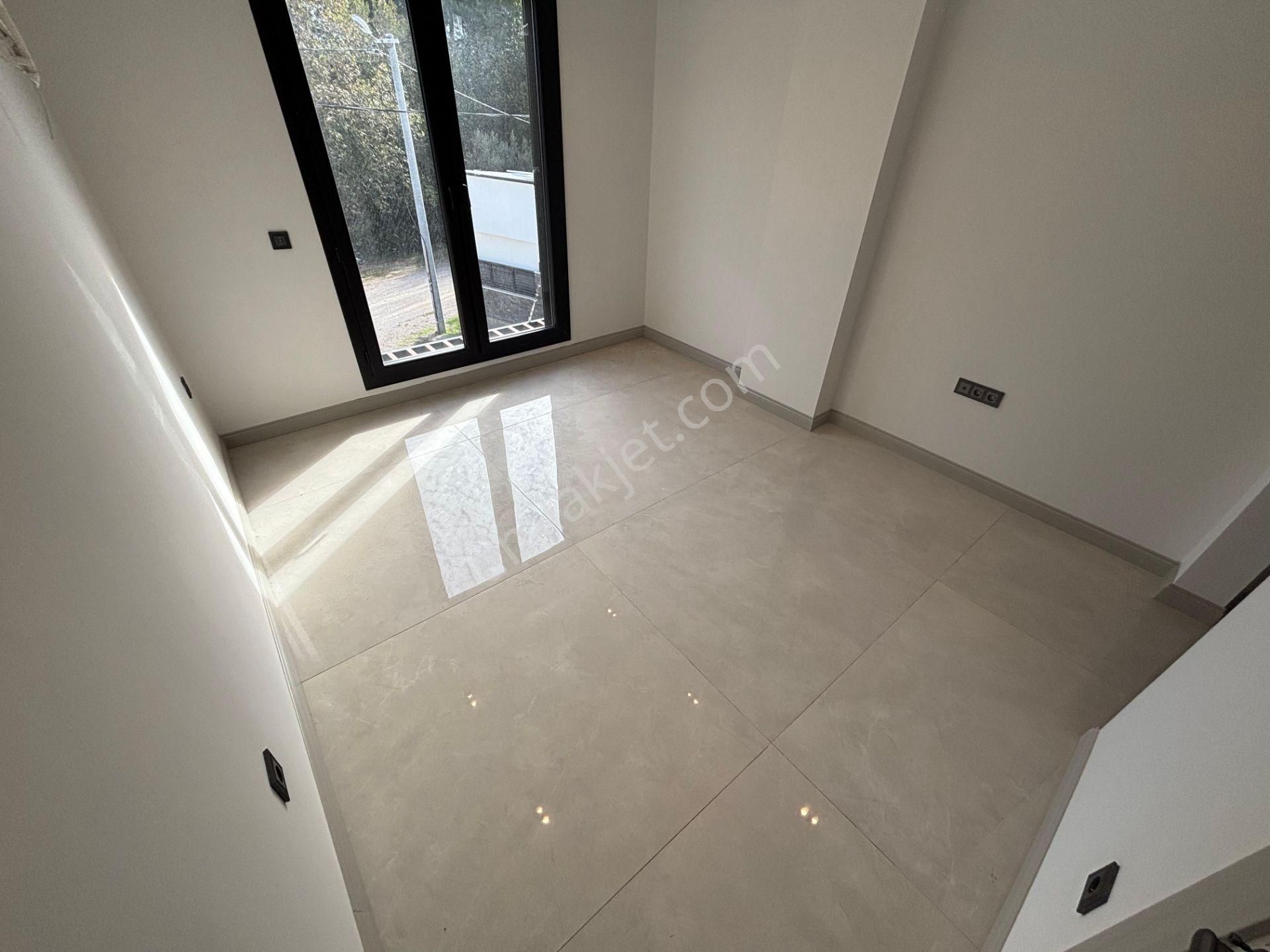 Yiğit'ten Güre'de Müstakil Havuzlu Şömineli Muhteşem 3+1 Villa - Görsel 22