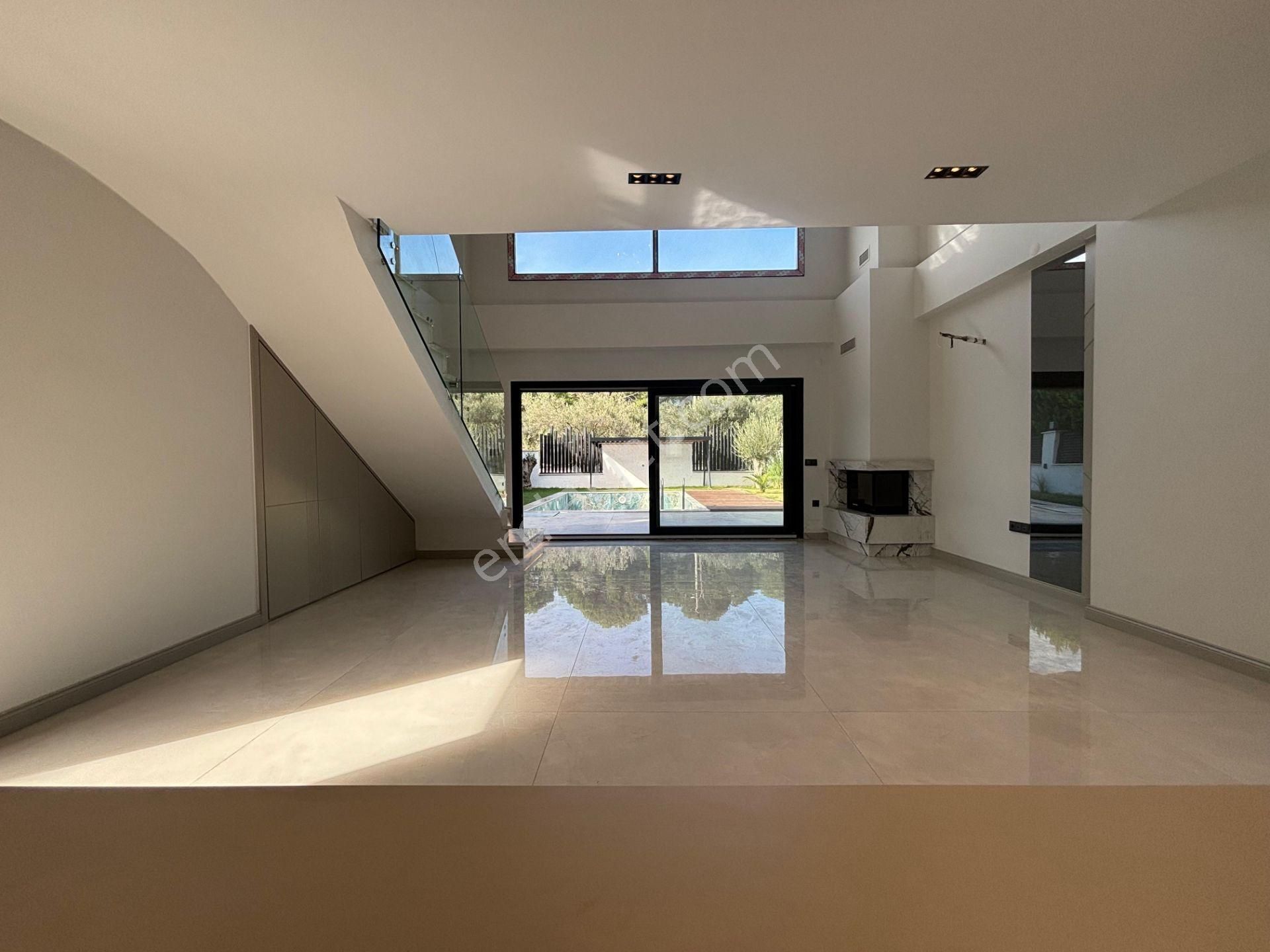 Yiğit'ten Güre'de Müstakil Havuzlu Şömineli Muhteşem 3+1 Villa - Görsel 12