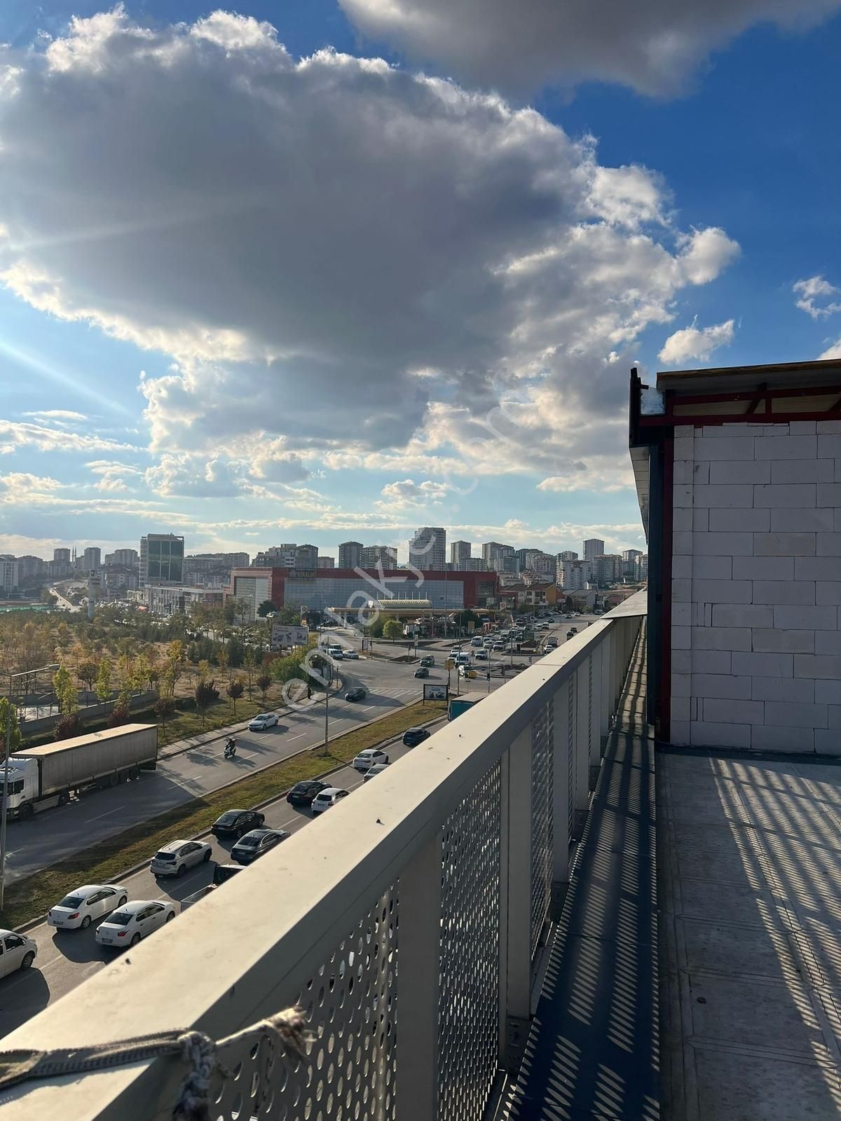 Köşe İvedik İş Merkezinde Bulvar Cepheli Satılık Dükkan - Görsel 4