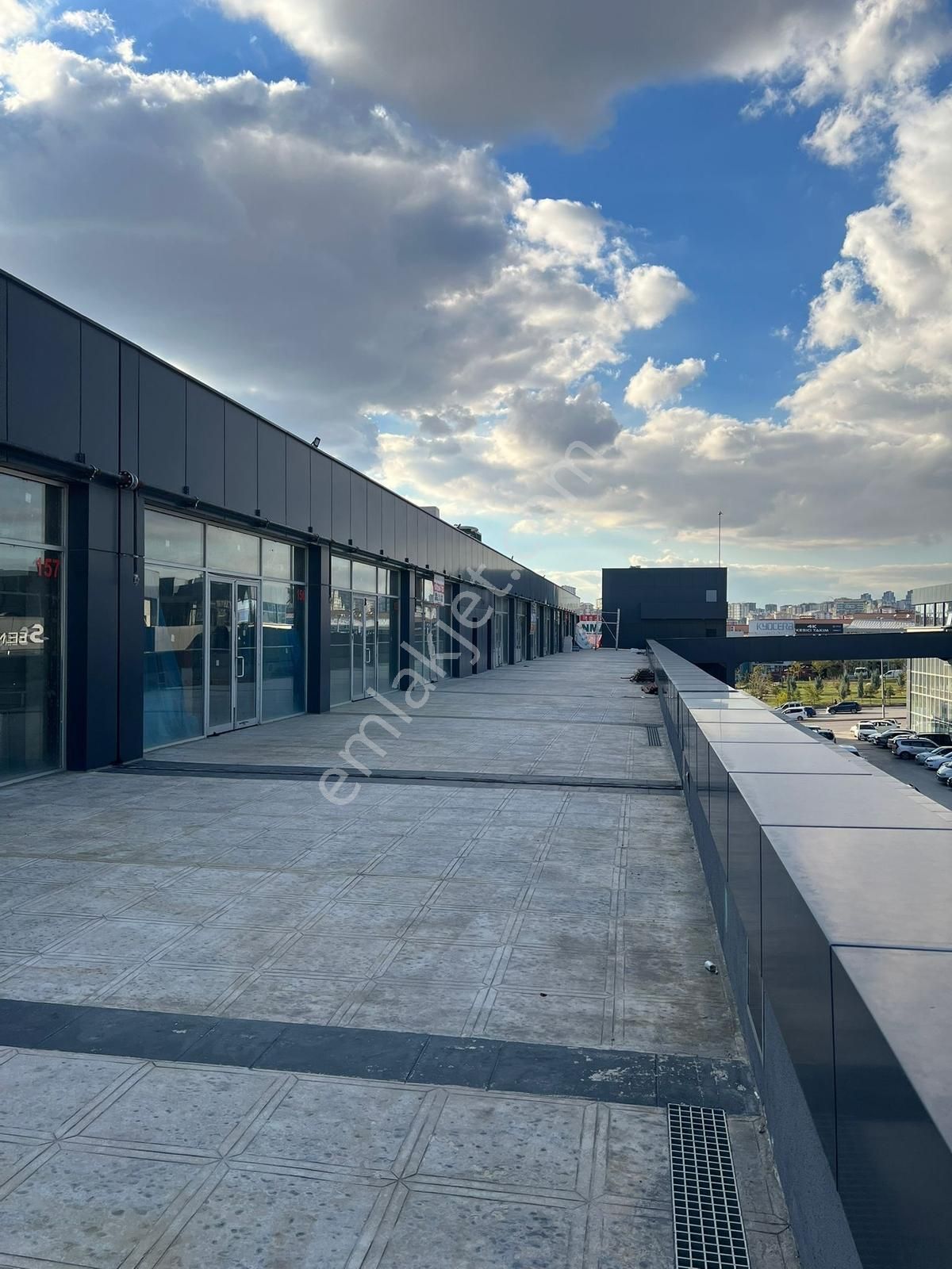 Köşe İvedik İş Merkezinde Bulvar Cepheli Satılık Dükkan - Görsel 7