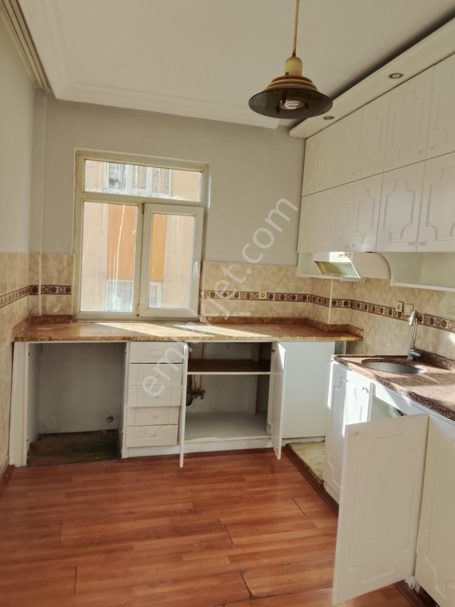 Aşağı Hisar Demokrasi Bulvarı 2 Kat 2+1 Kiralık Daire 26000tl
