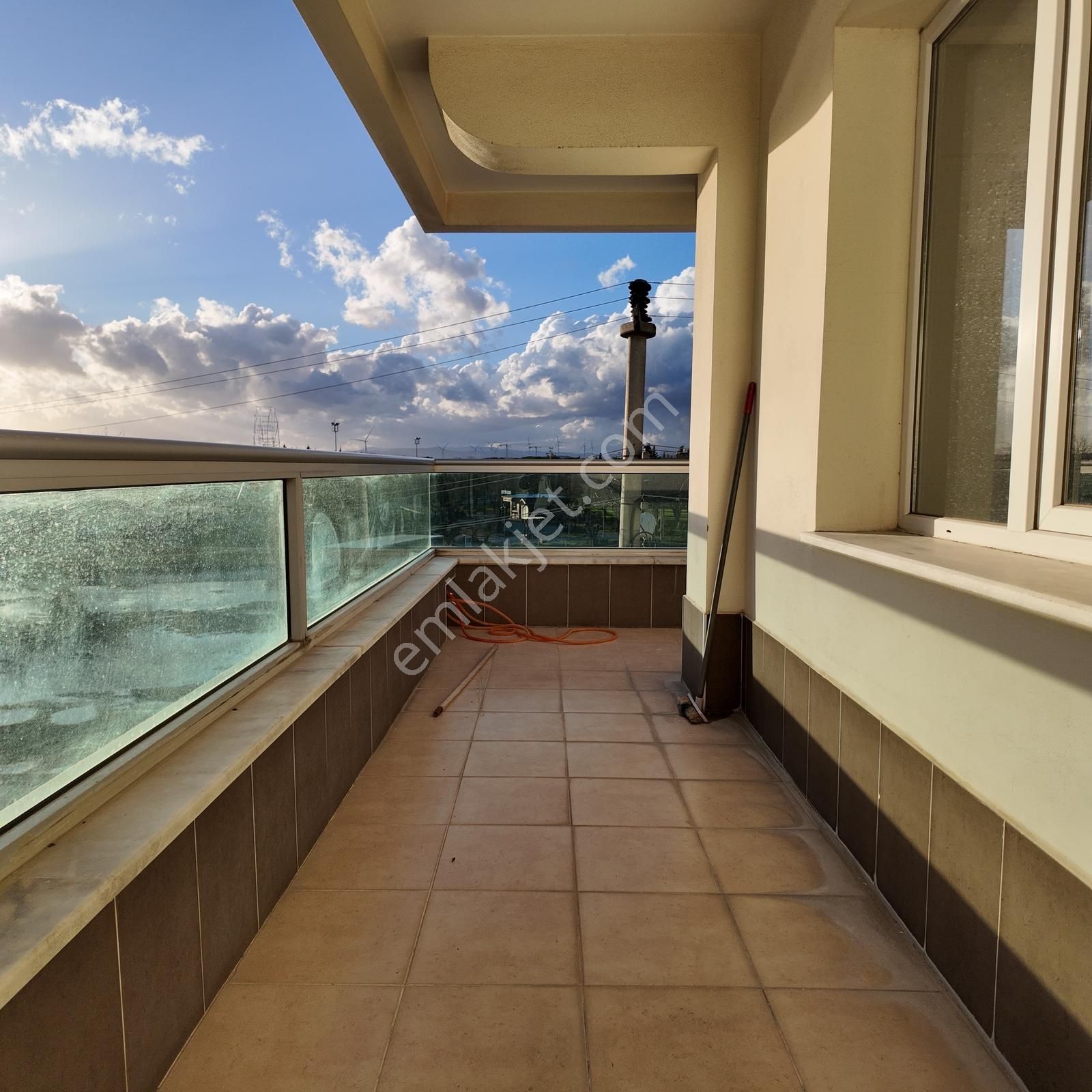 Gölete Sıfır Konumda 135 M2 Arakat Bakımlı 3+1 Doğalgazlı Daire - Görsel 8