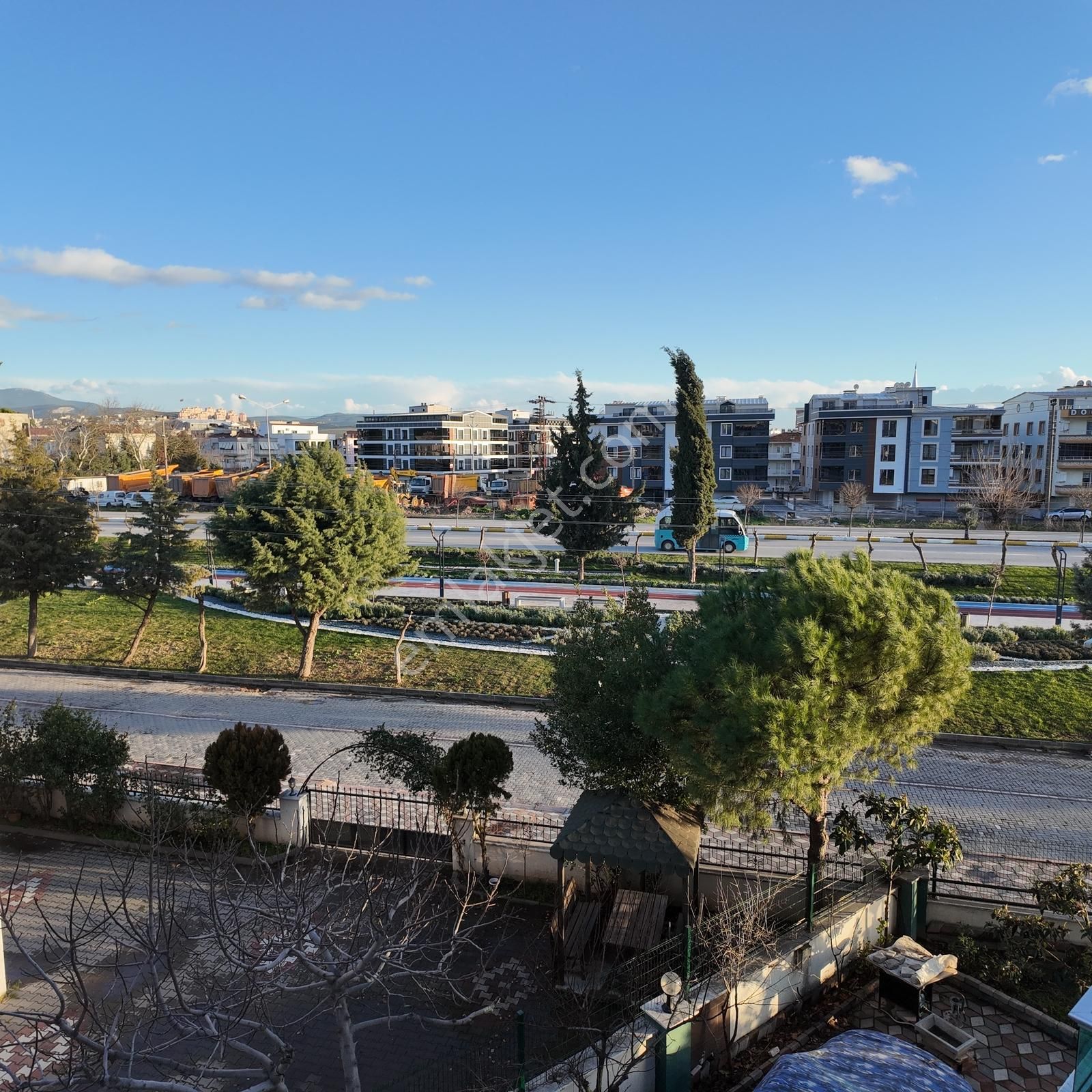 Gölete Sıfır Konumda 135 M2 Arakat Bakımlı 3+1 Doğalgazlı Daire - Görsel 23