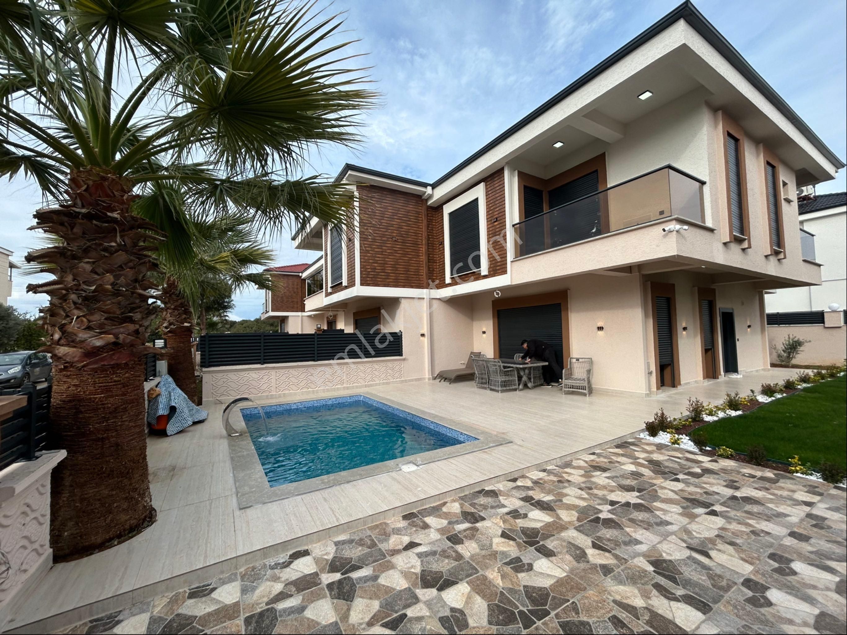 Didim Çamlıkta Eşyalı Havuzlu 3+1 Lüks Villa - Görsel 6