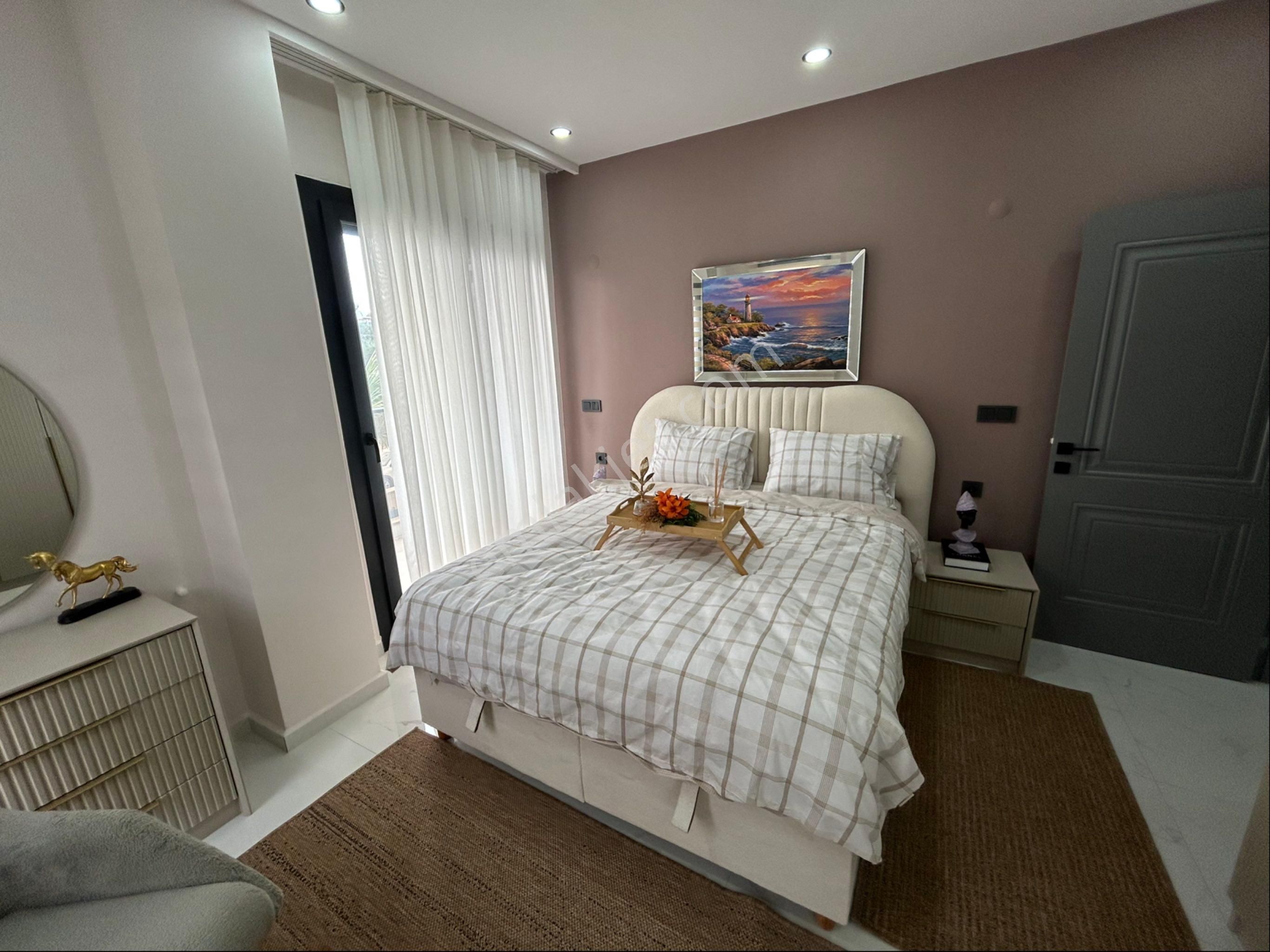 Didim Çamlıkta Eşyalı Havuzlu 3+1 Lüks Villa - Görsel 18