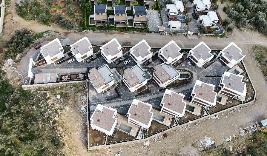 Yiğit'ten Güre'de Deniz Manzaralı Müstakil Havuzlu 3+2 Villa - Görsel 35