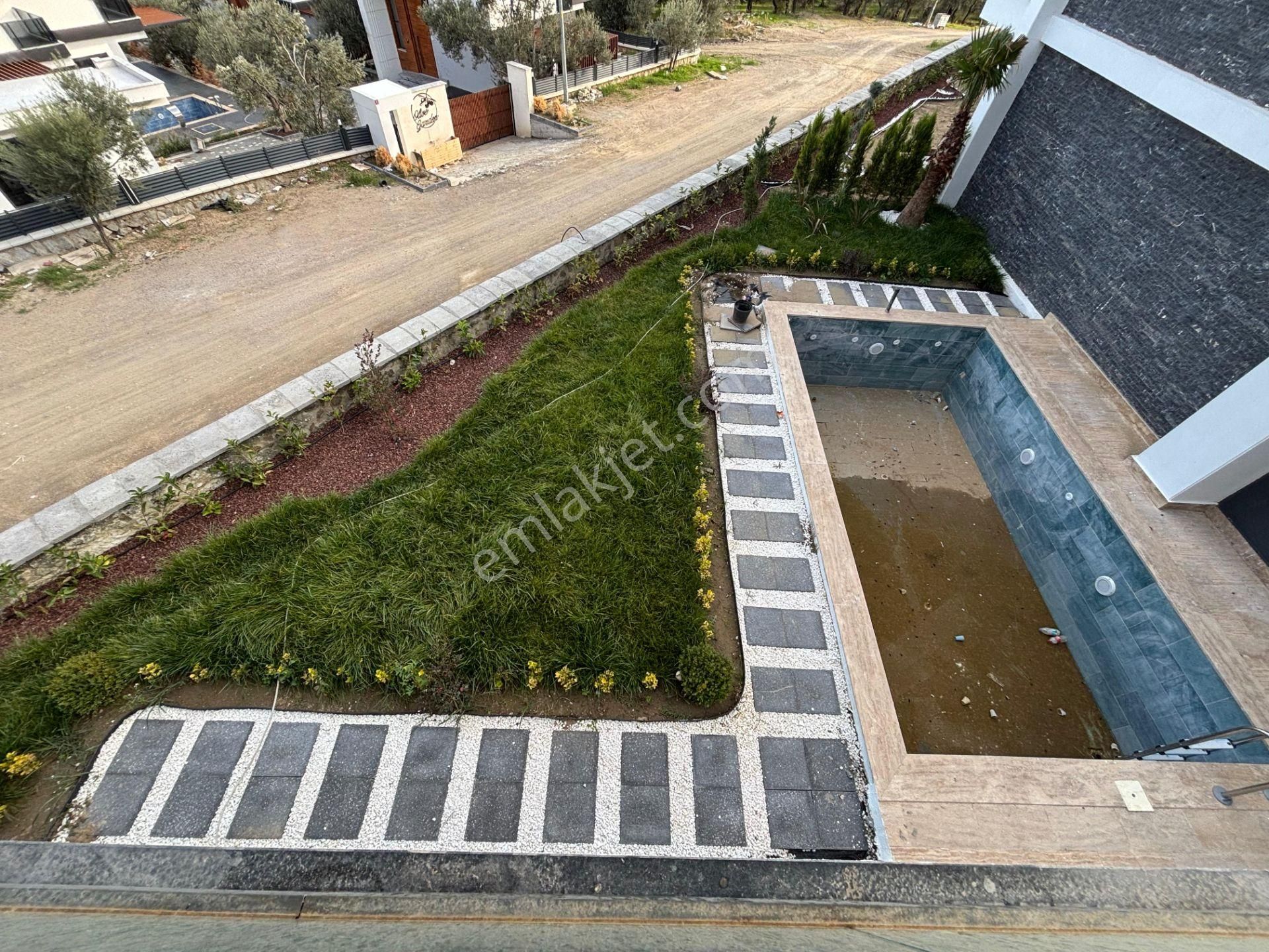 Yiğit'ten Güre'de Deniz Manzaralı Müstakil Havuzlu 3+2 Villa - Görsel 27
