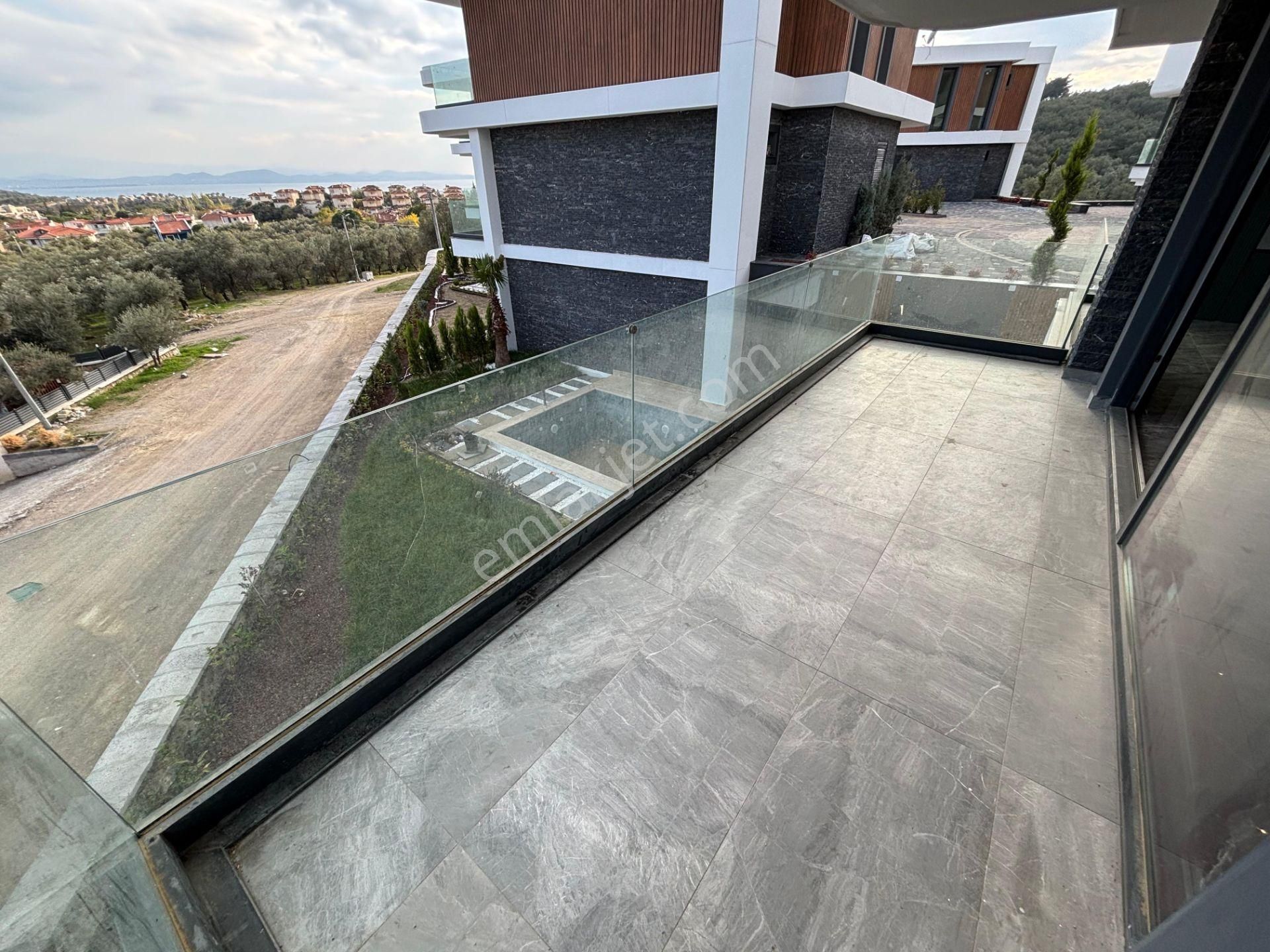 Yiğit'ten Güre'de Deniz Manzaralı Müstakil Havuzlu 3+2 Villa - Görsel 3