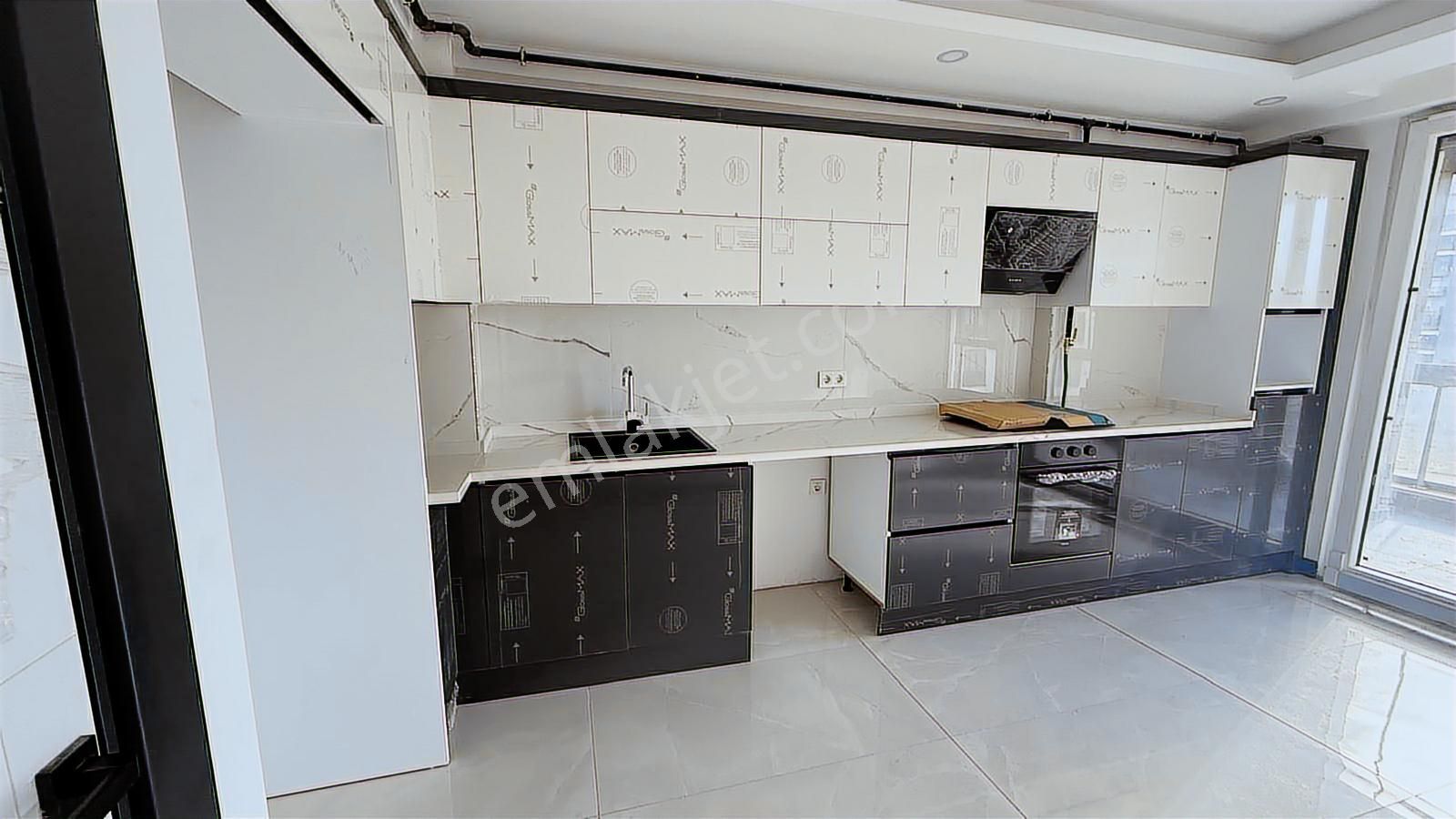 Turyaptan İzsiz Towers Da 12.kat Doğu Cephe 3+1 Kiralık Daire - Görsel 3