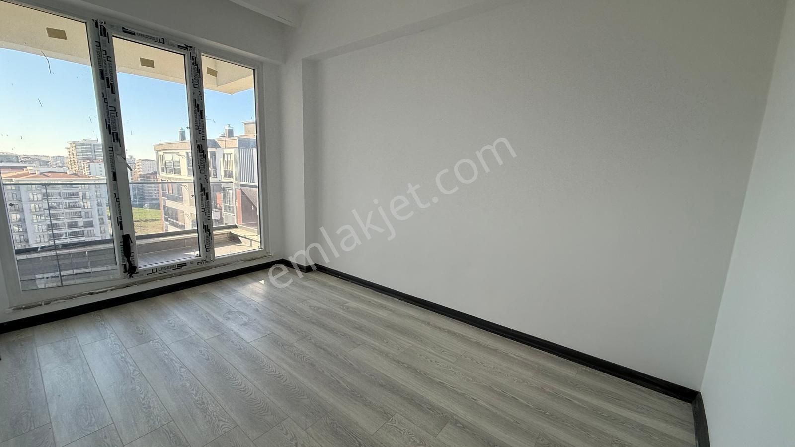 Turyaptan İzsiz Towers Da 12.kat Doğu Cephe 3+1 Kiralık Daire - Görsel 6