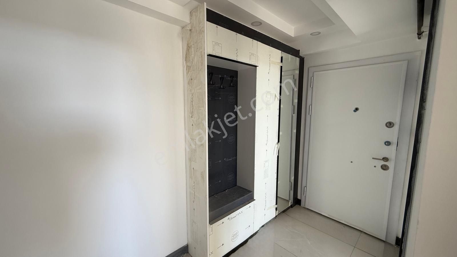 Turyaptan İzsiz Towers Da 12.kat Doğu Cephe 3+1 Kiralık Daire - Görsel 15